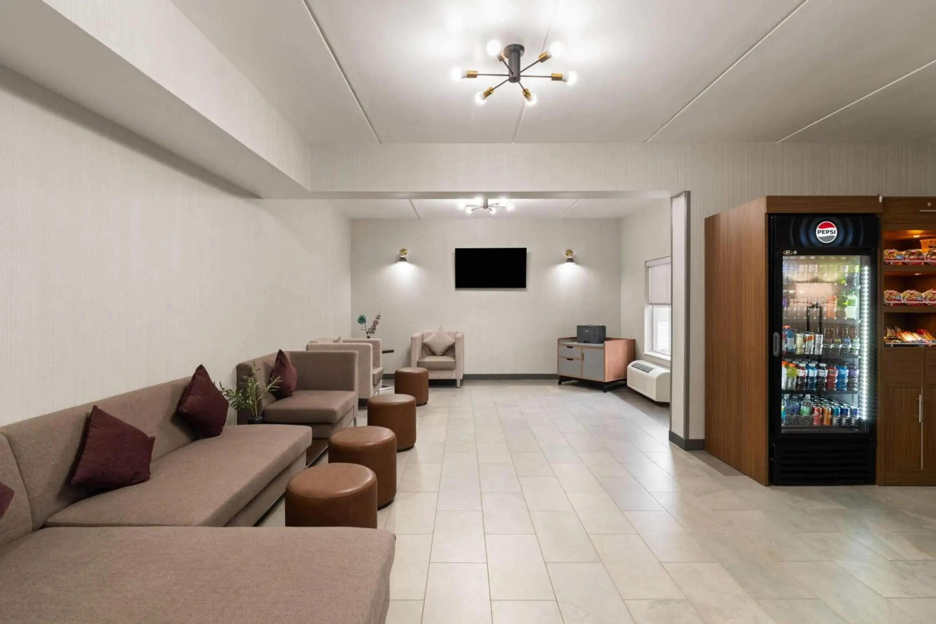 Lobby or reception in Wingate by Wyndham Clearfield Lobby or reception in Wingate by Wyndham Clearfield