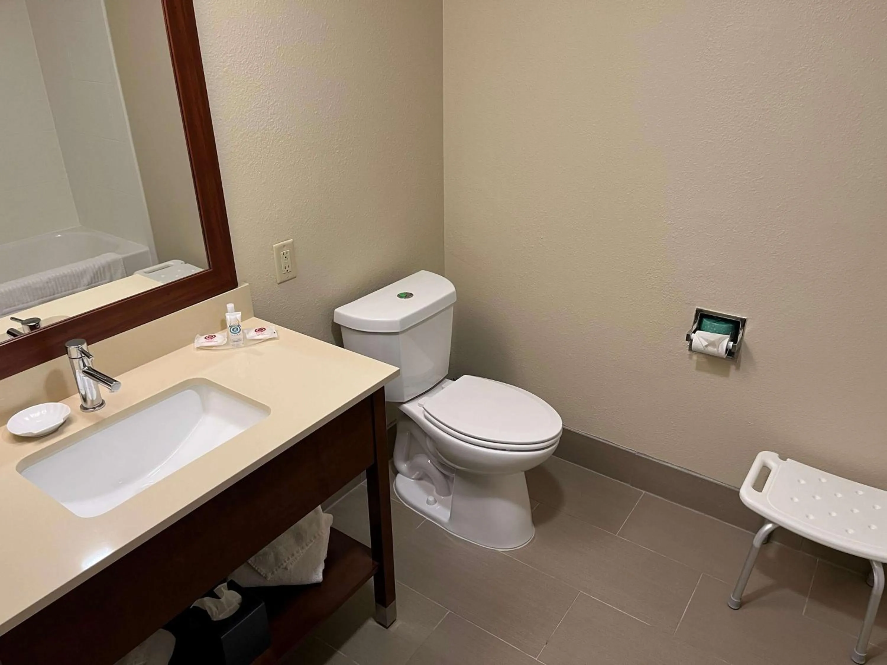 Bathroom in Wingate by Wyndham Clearfield