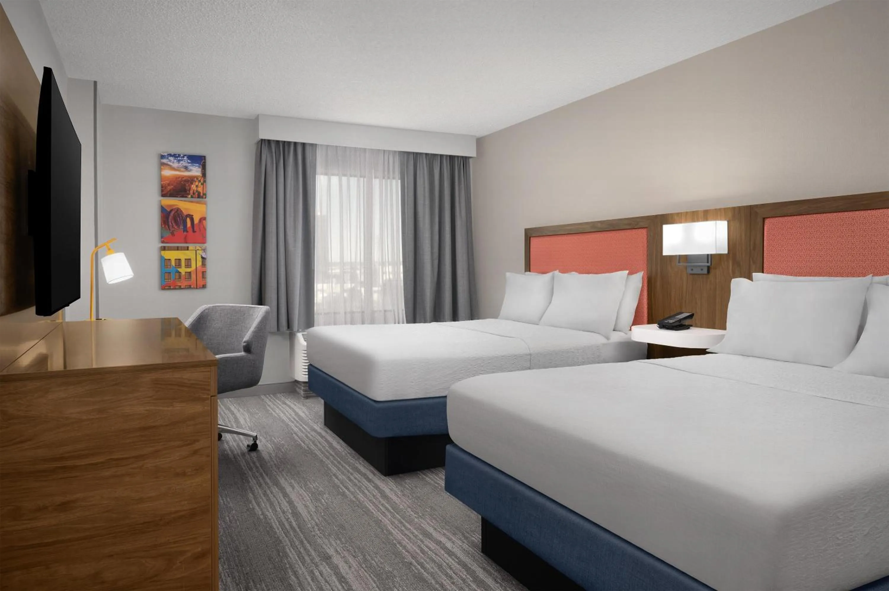 Bed in Hampton Inn & Suites Denver-Cherry Creek
