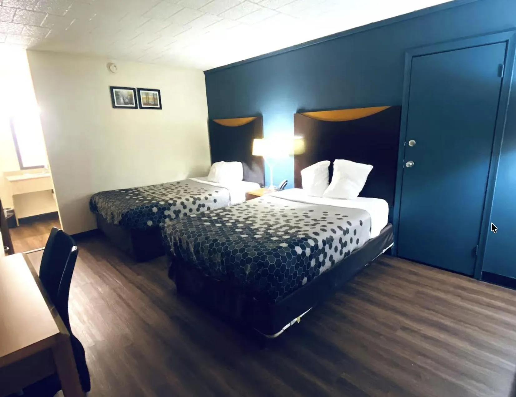 Bed in Travelodge by Wyndham Shamokin Dam/Selinsgrove