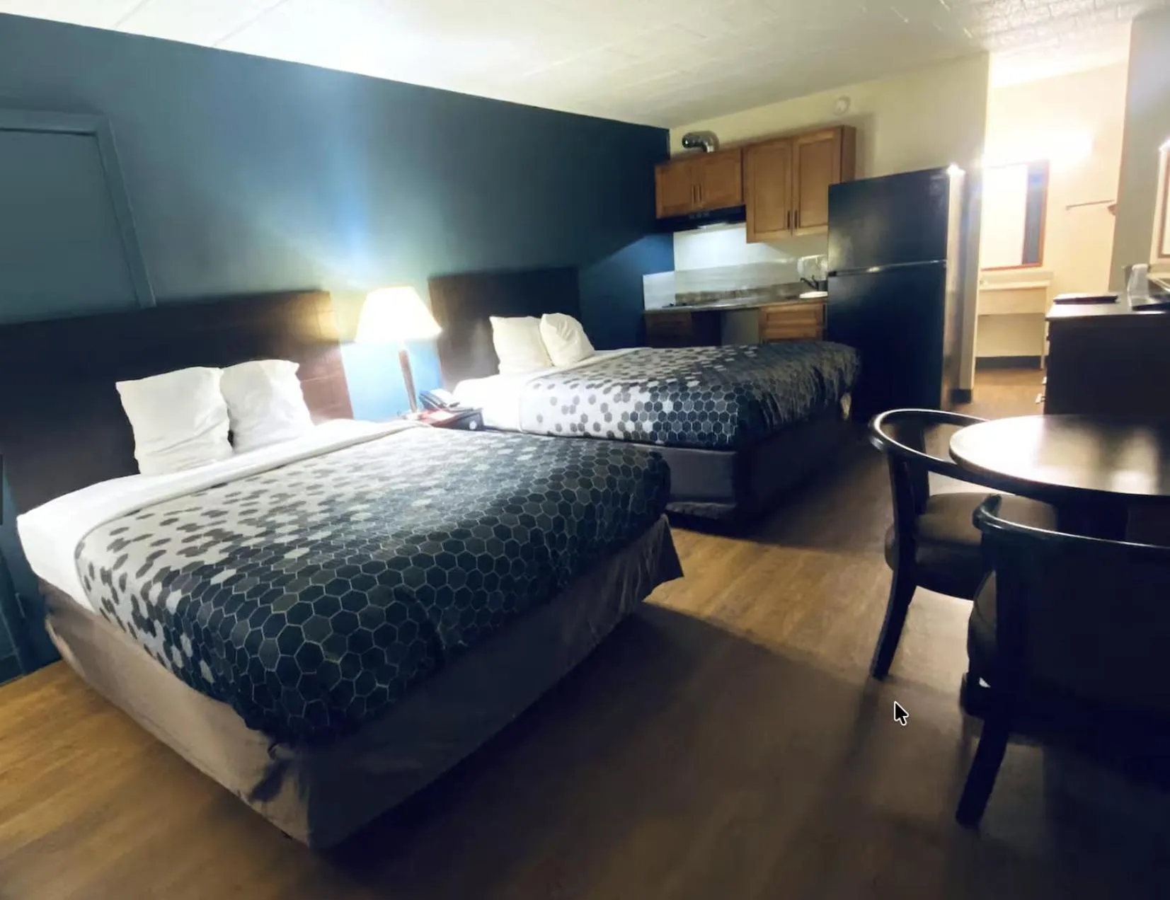 Bed in Travelodge by Wyndham Shamokin Dam/Selinsgrove