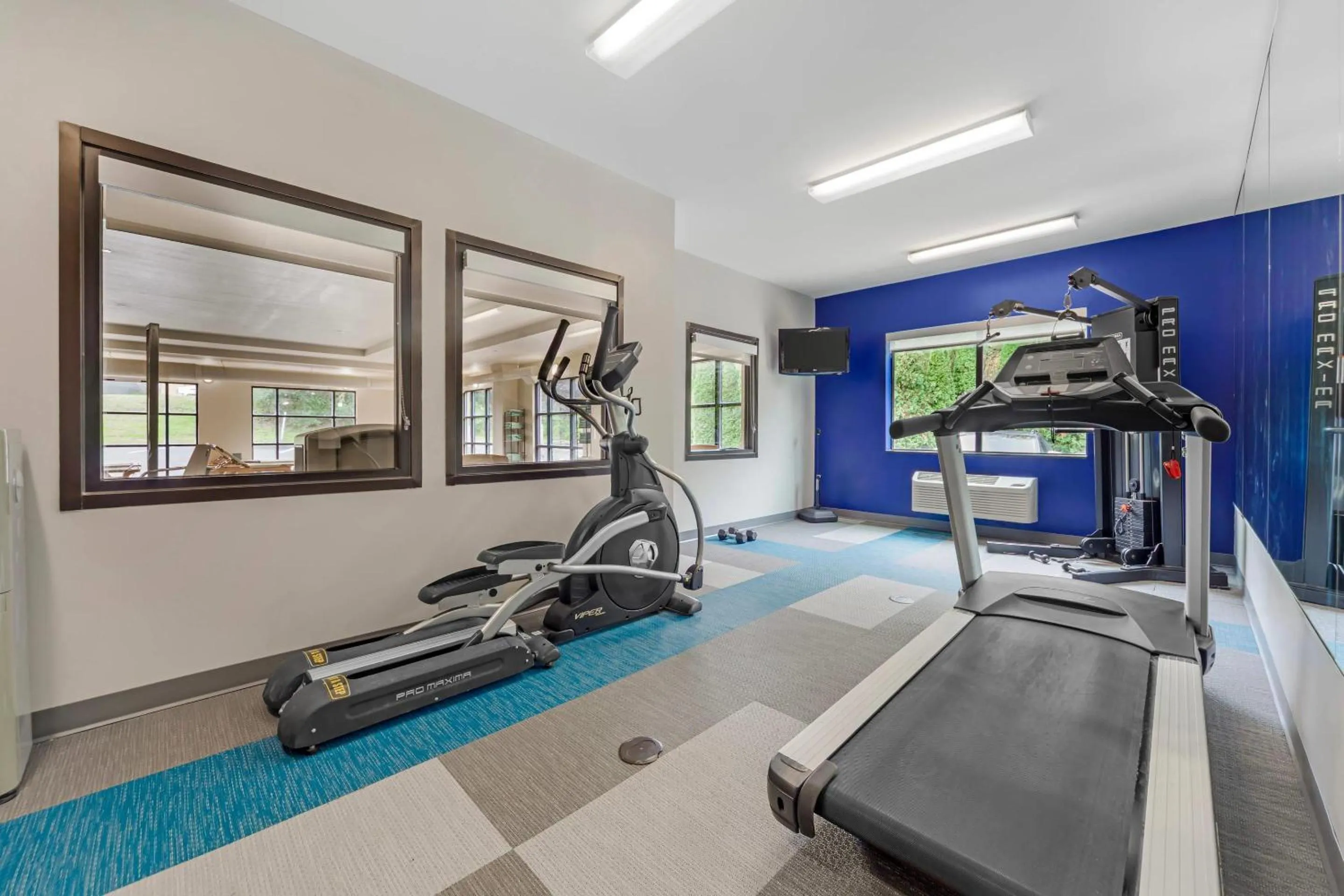 Fitness centre/facilities in Comfort Suites Lewisburg