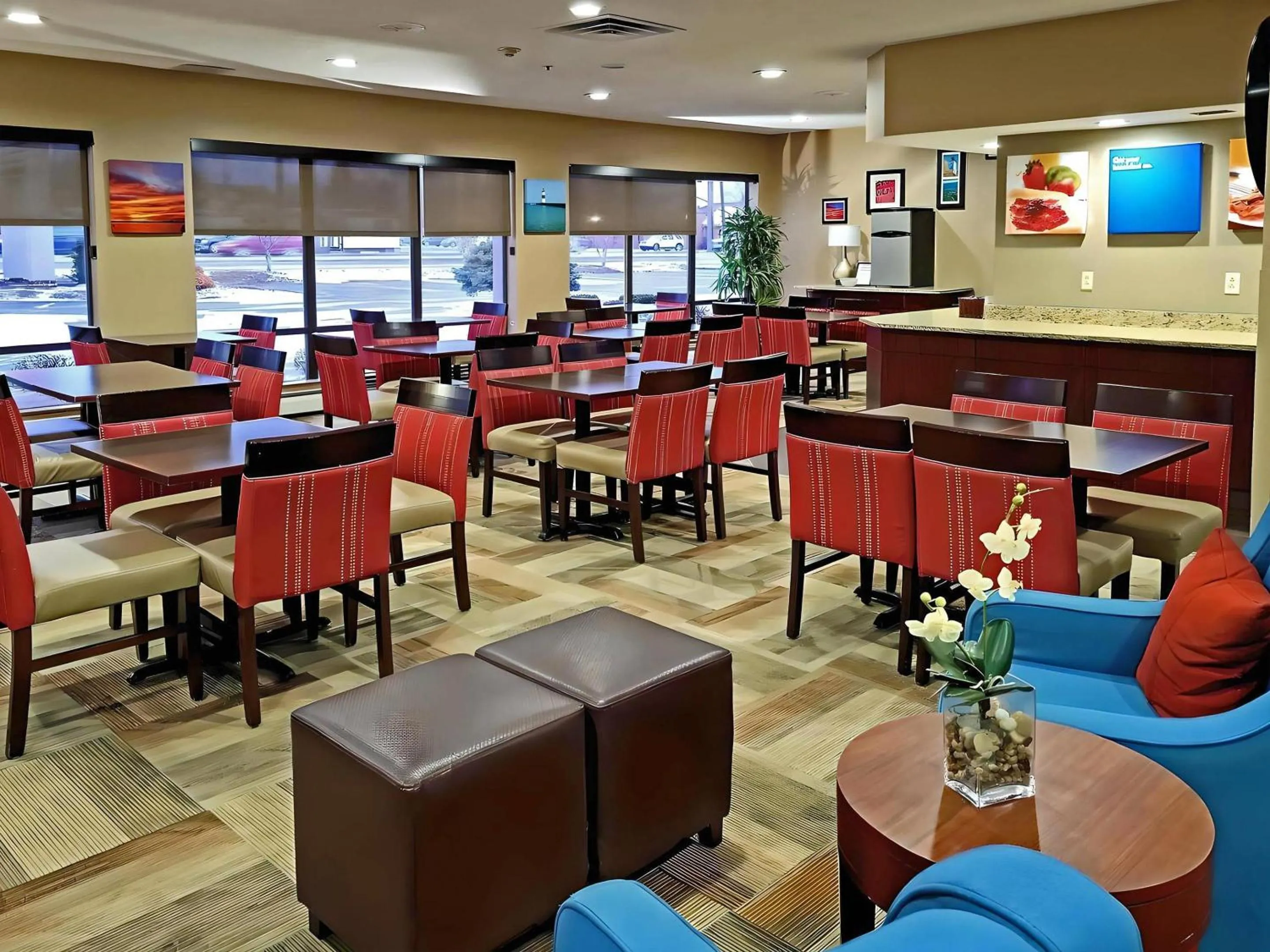 Breakfast in Comfort Inn, Erie - Near Presque Isle