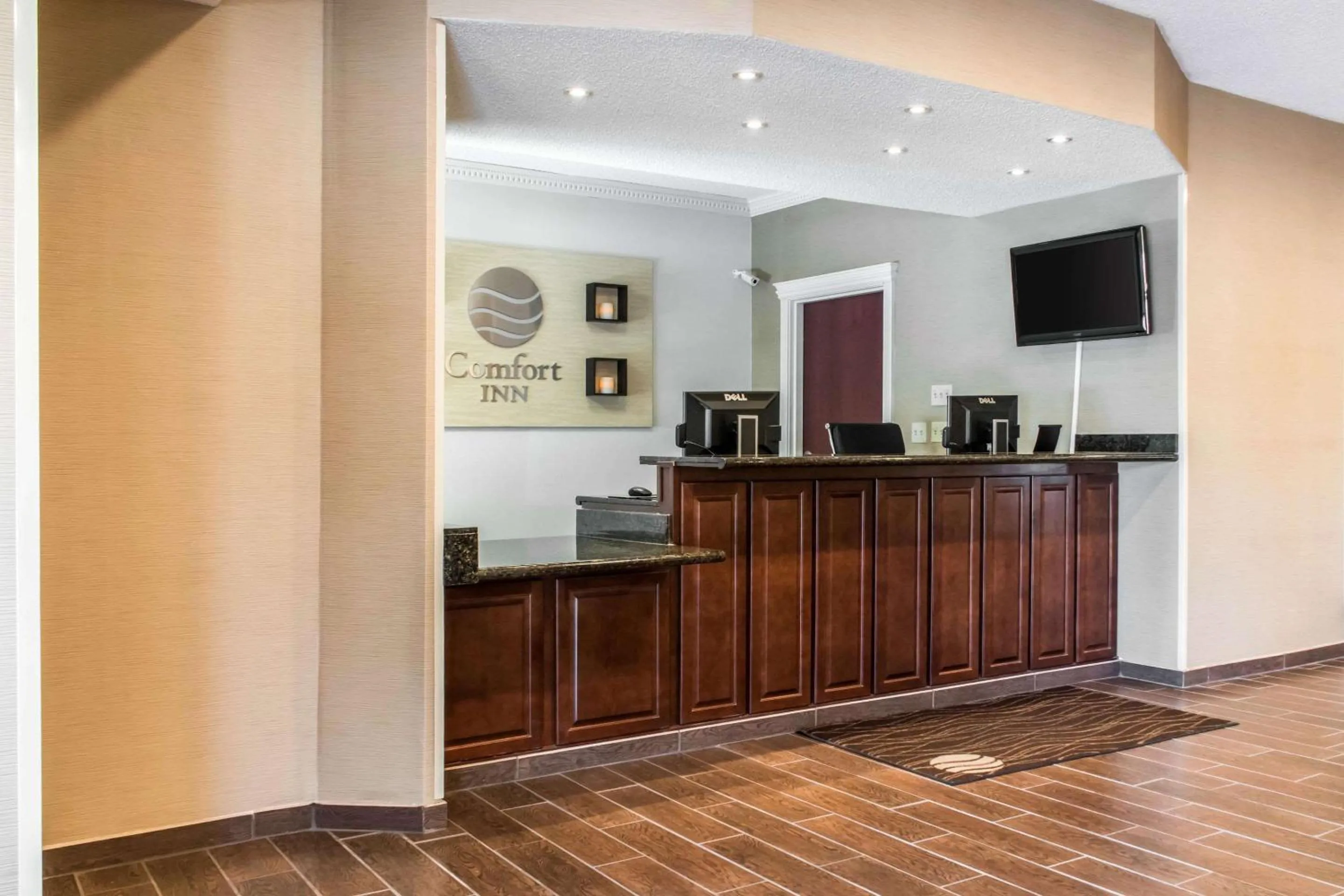 Lobby or reception in Comfort Inn Lancaster County