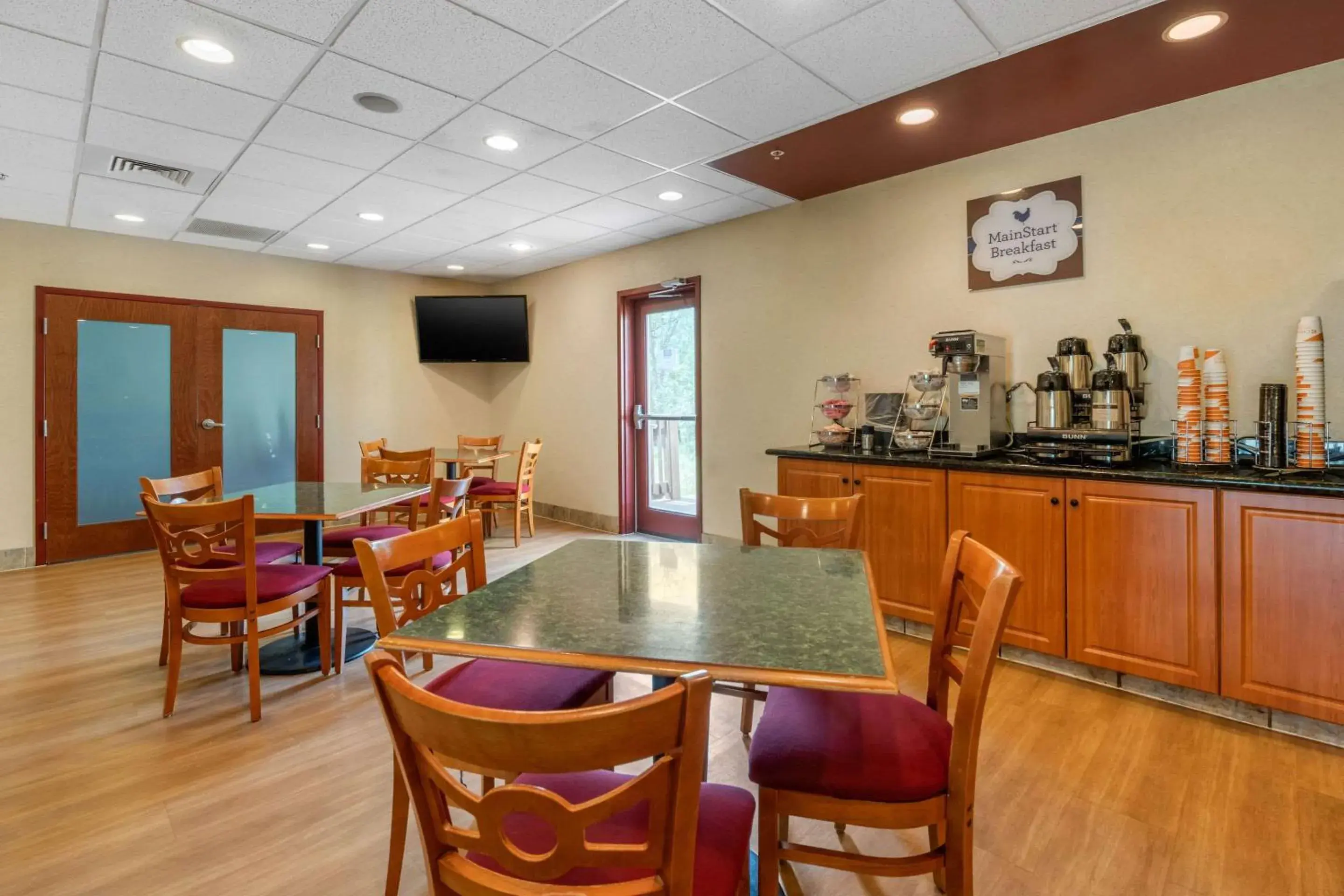 Restaurant/places to eat in MainStay Suites Grantville - Hershey North Restaurant/places to eat in MainStay Suites Grantville - Hershey North