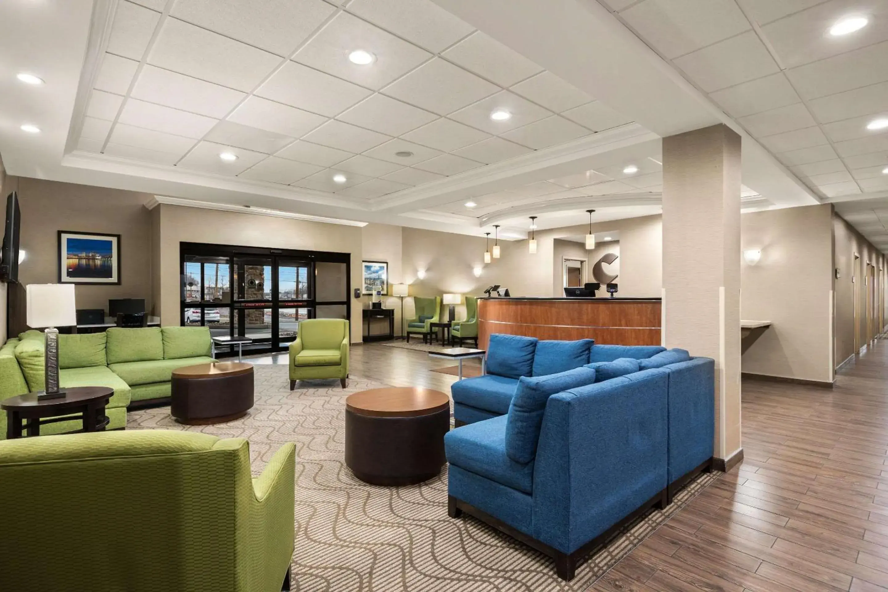 Lobby or reception in Comfort Suites Hummelstown - Hershey Lobby or reception in Comfort Suites Hummelstown - Hershey