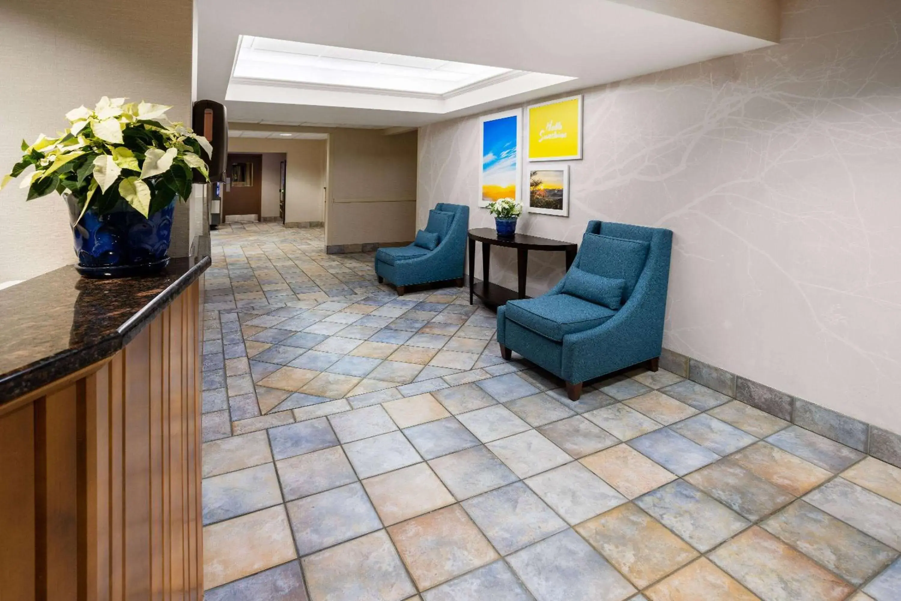 Lobby or reception in Days Inn by Wyndham Penn State Lobby or reception in Days Inn by Wyndham Penn State