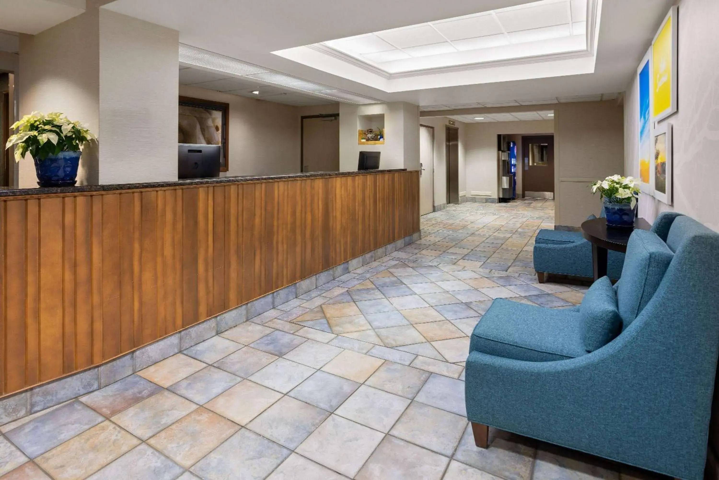 Lobby or reception in Days Inn by Wyndham Penn State Lobby or reception in Days Inn by Wyndham Penn State