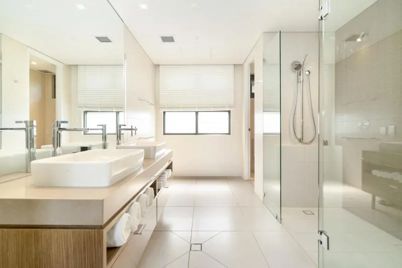 Bathroom in Mindil Beach Casino Resort