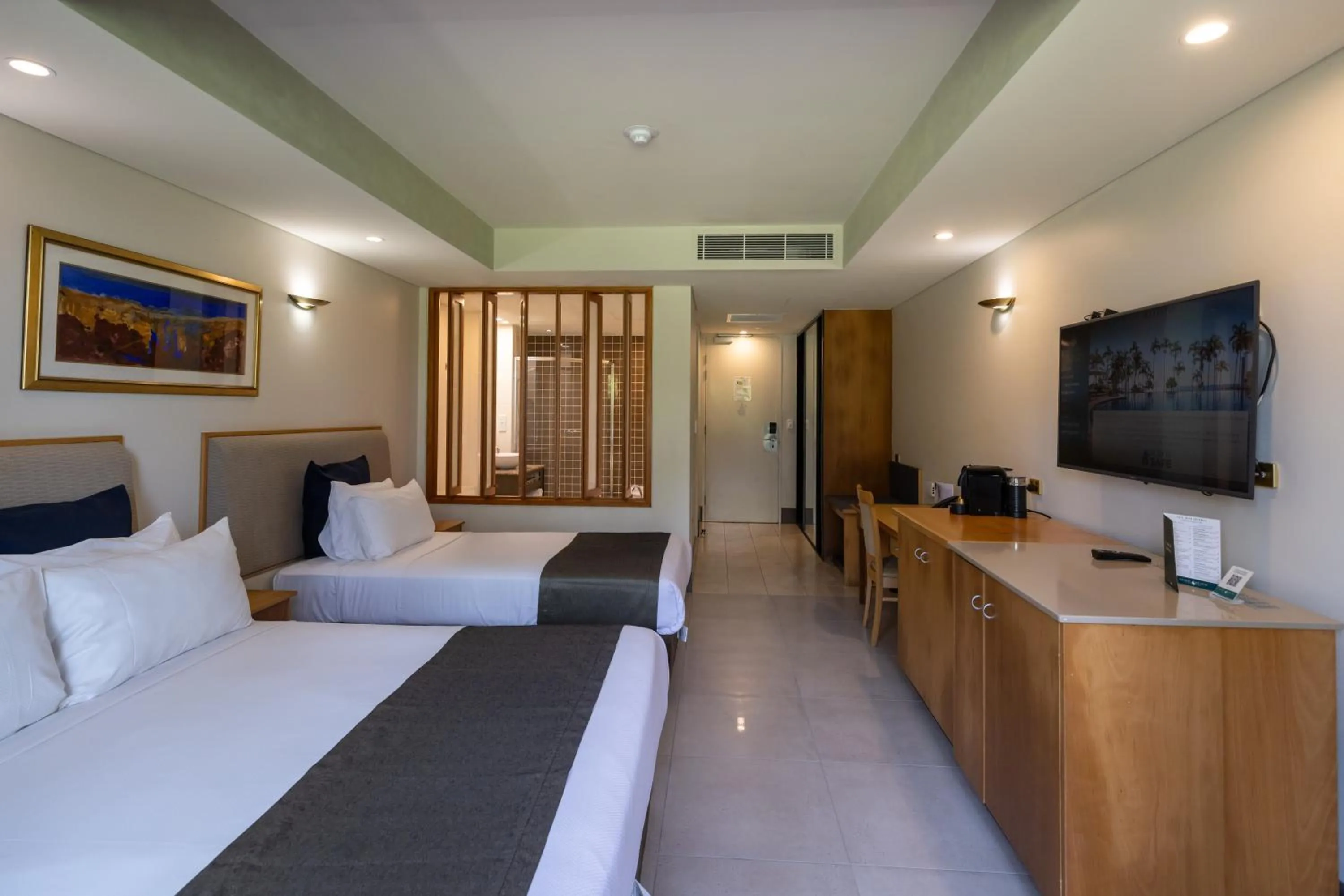 Bed in Mindil Beach Casino Resort