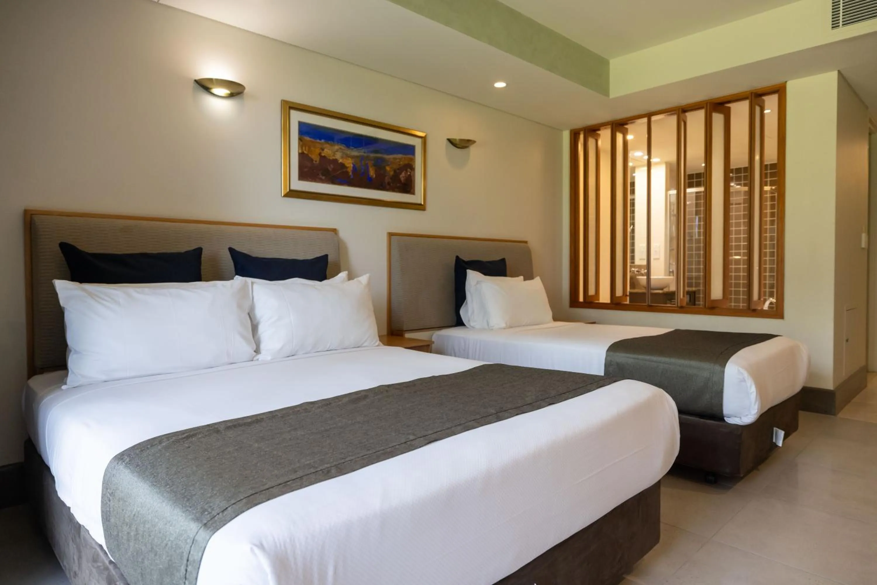 Bed in Mindil Beach Casino Resort