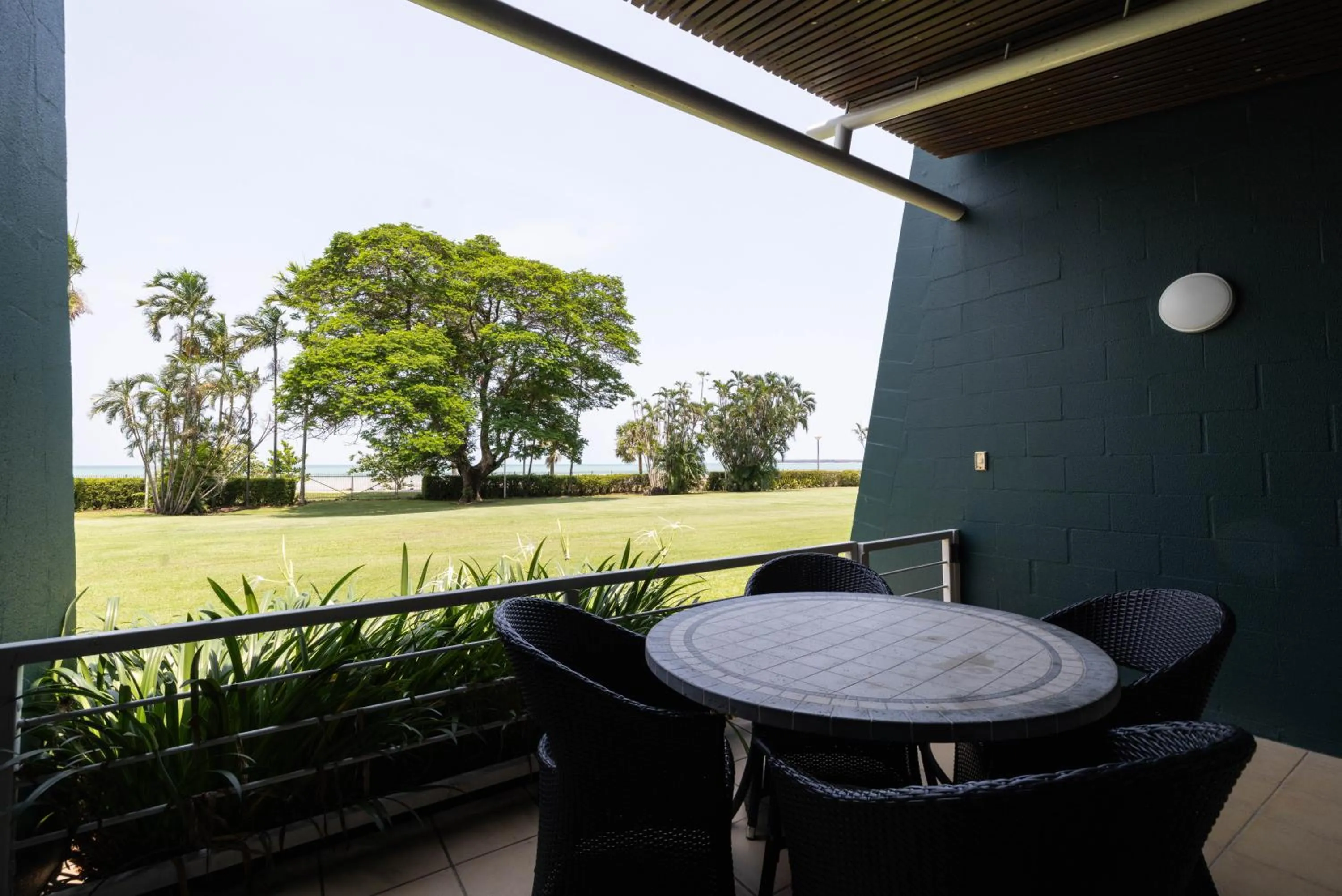Balcony/Terrace in Mindil Beach Casino Resort