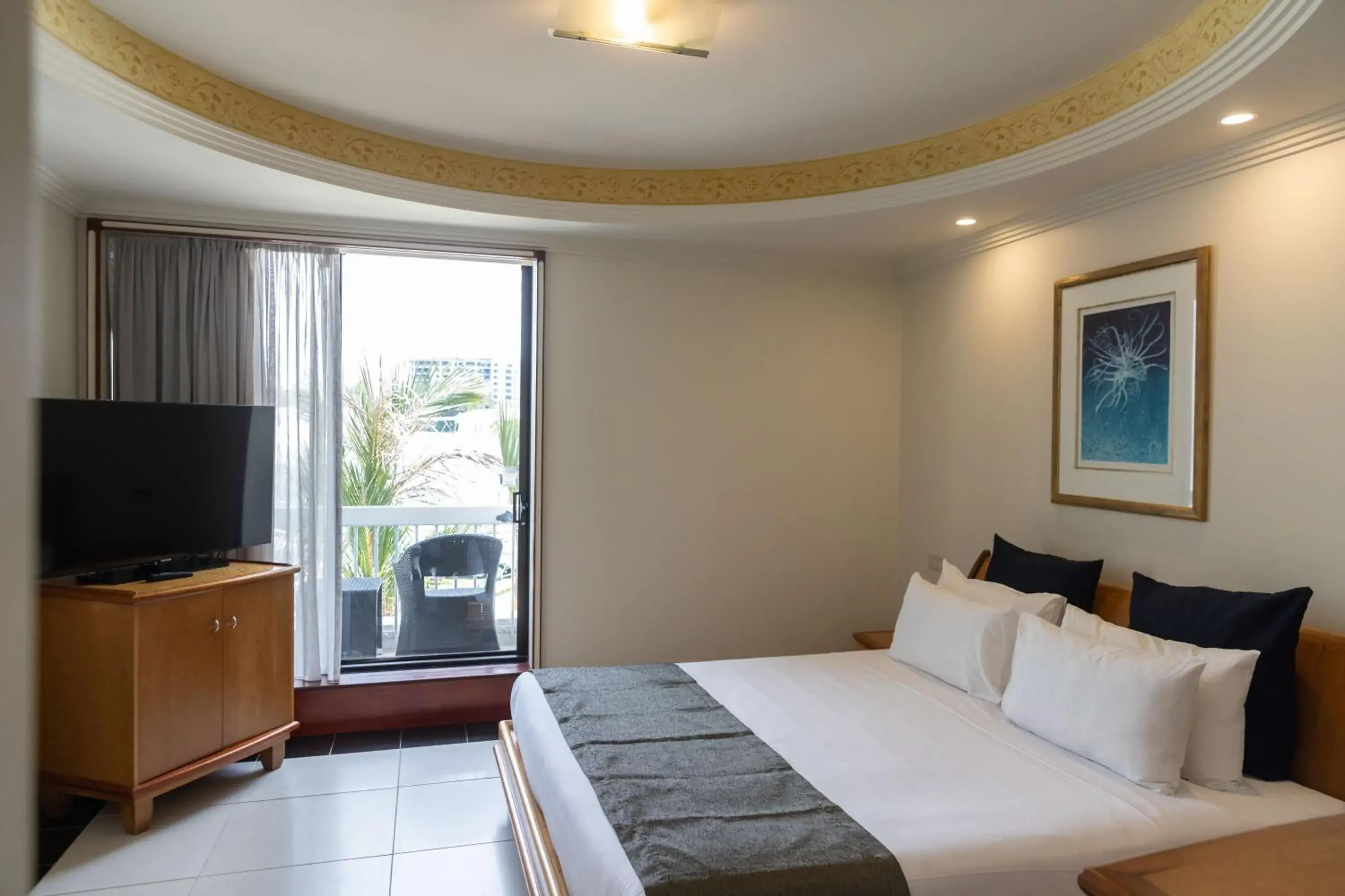 Bed in Mindil Beach Casino Resort Bed in Mindil Beach Casino Resort