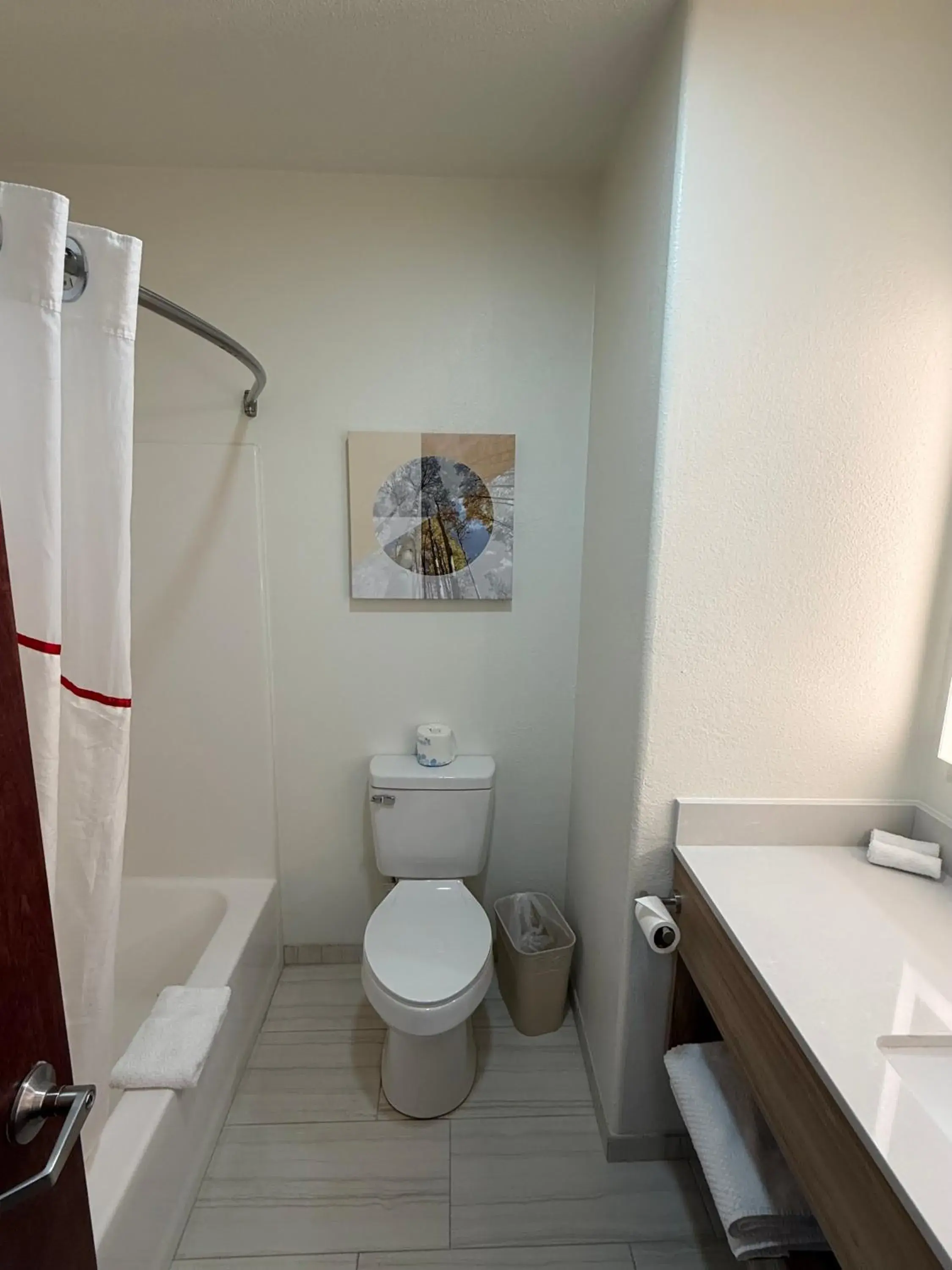 Superior King Room Disability Access Non-Smoking in Sleep Inn & Suites Mifflinville -Bloomsburg Superior King Room Disability Access Non-Smoking in Sleep Inn & Suites Mifflinville -Bloomsburg