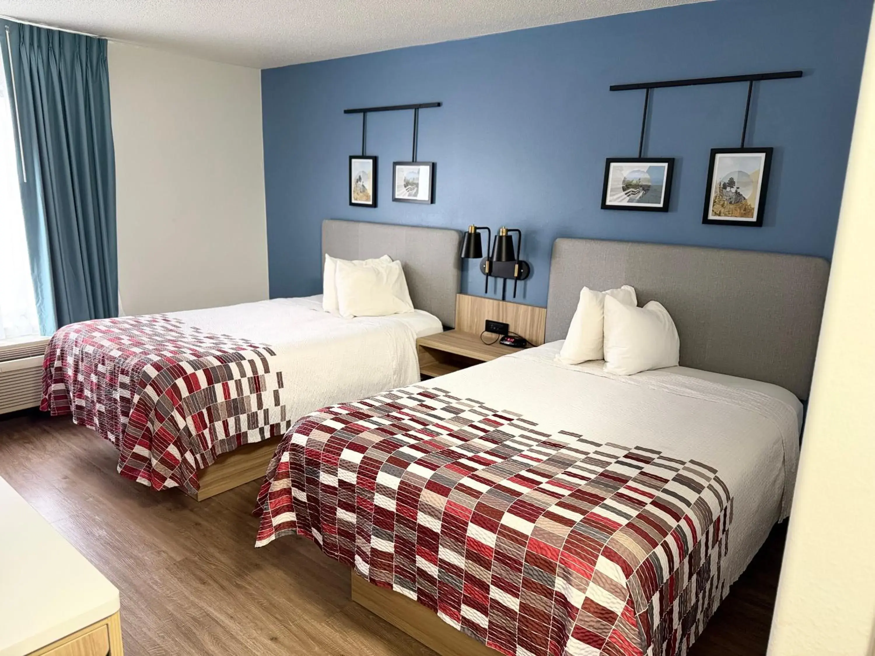 Deluxe Room with Two Double Beds Non-Smoking in Sleep Inn & Suites Mifflinville -Bloomsburg Deluxe Room with Two Double Beds Non-Smoking in Sleep Inn & Suites Mifflinville -Bloomsburg