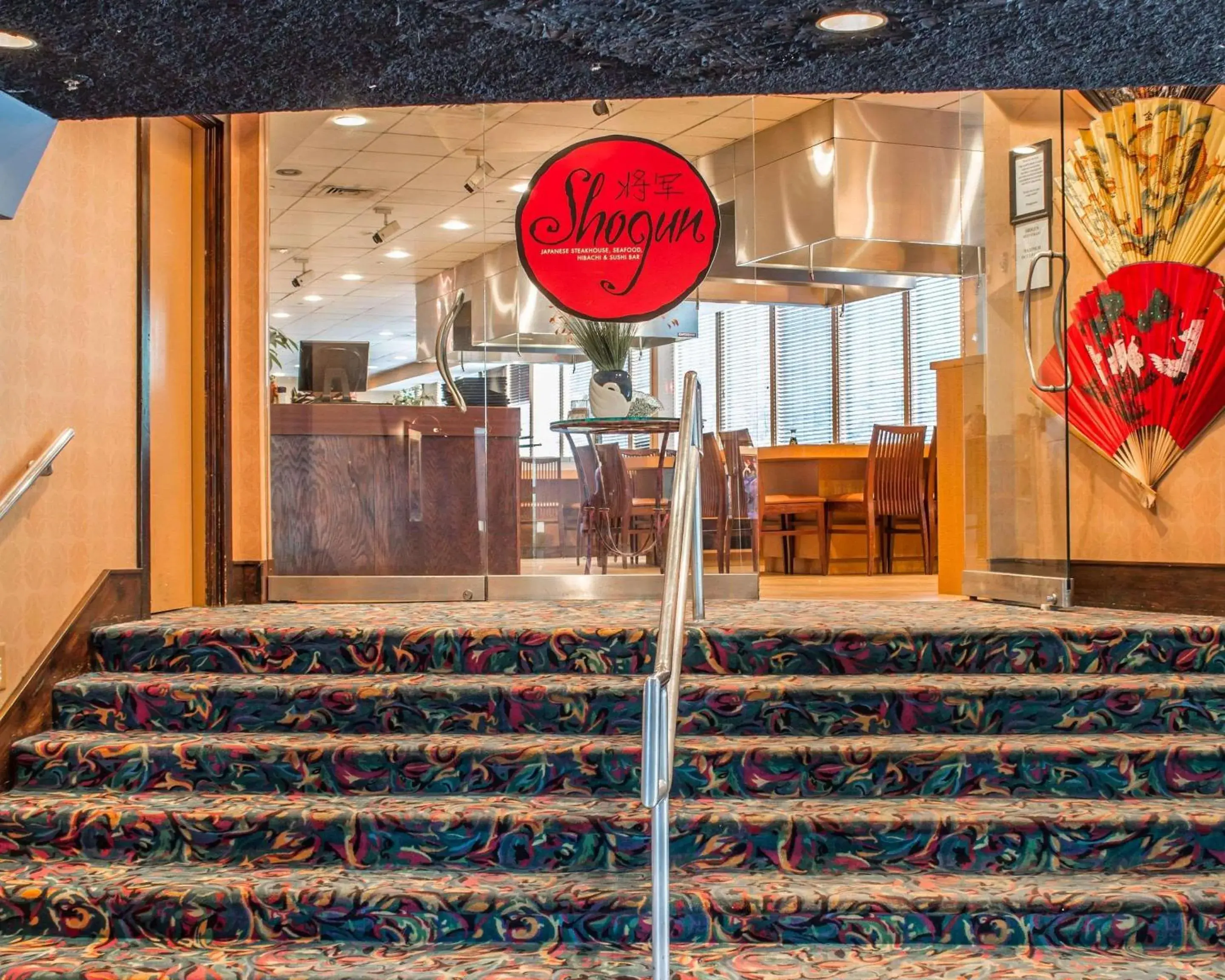 Restaurant/places to eat in The Woodlands Inn Restaurant/places to eat in The Woodlands Inn