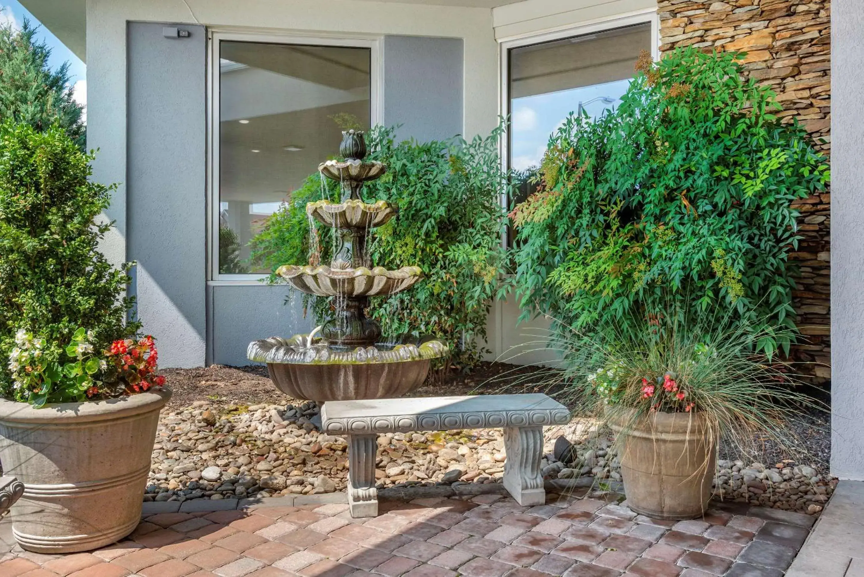 Property building in Comfort Inn Lancaster County North Property building in Comfort Inn Lancaster County North