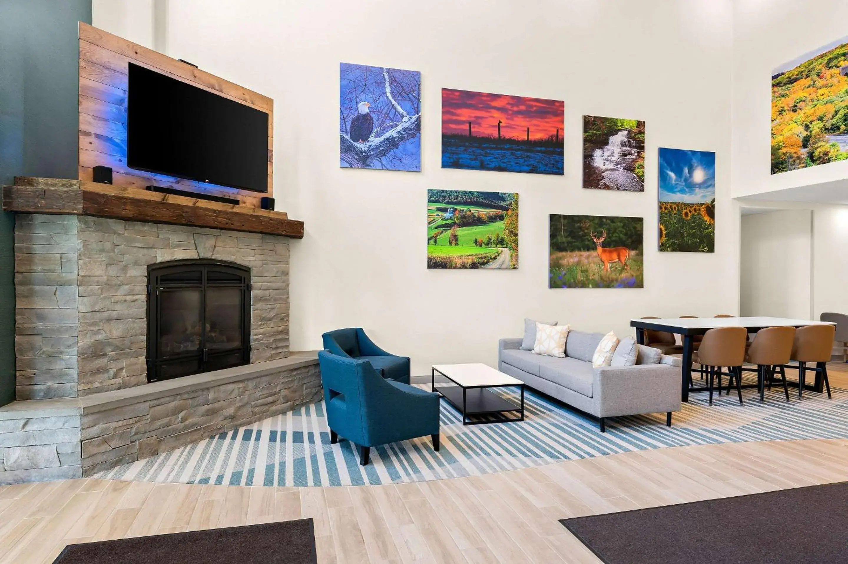 Lobby or reception in Comfort Inn & Suites Tunkhannock Lobby or reception in Comfort Inn & Suites Tunkhannock