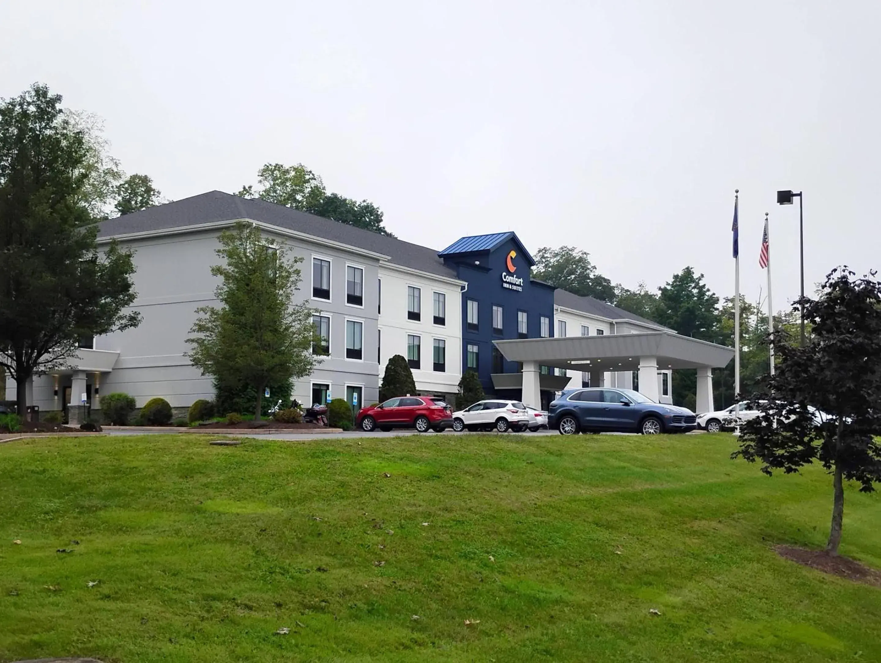 Property building in Comfort Inn & Suites Tunkhannock Property building in Comfort Inn & Suites Tunkhannock