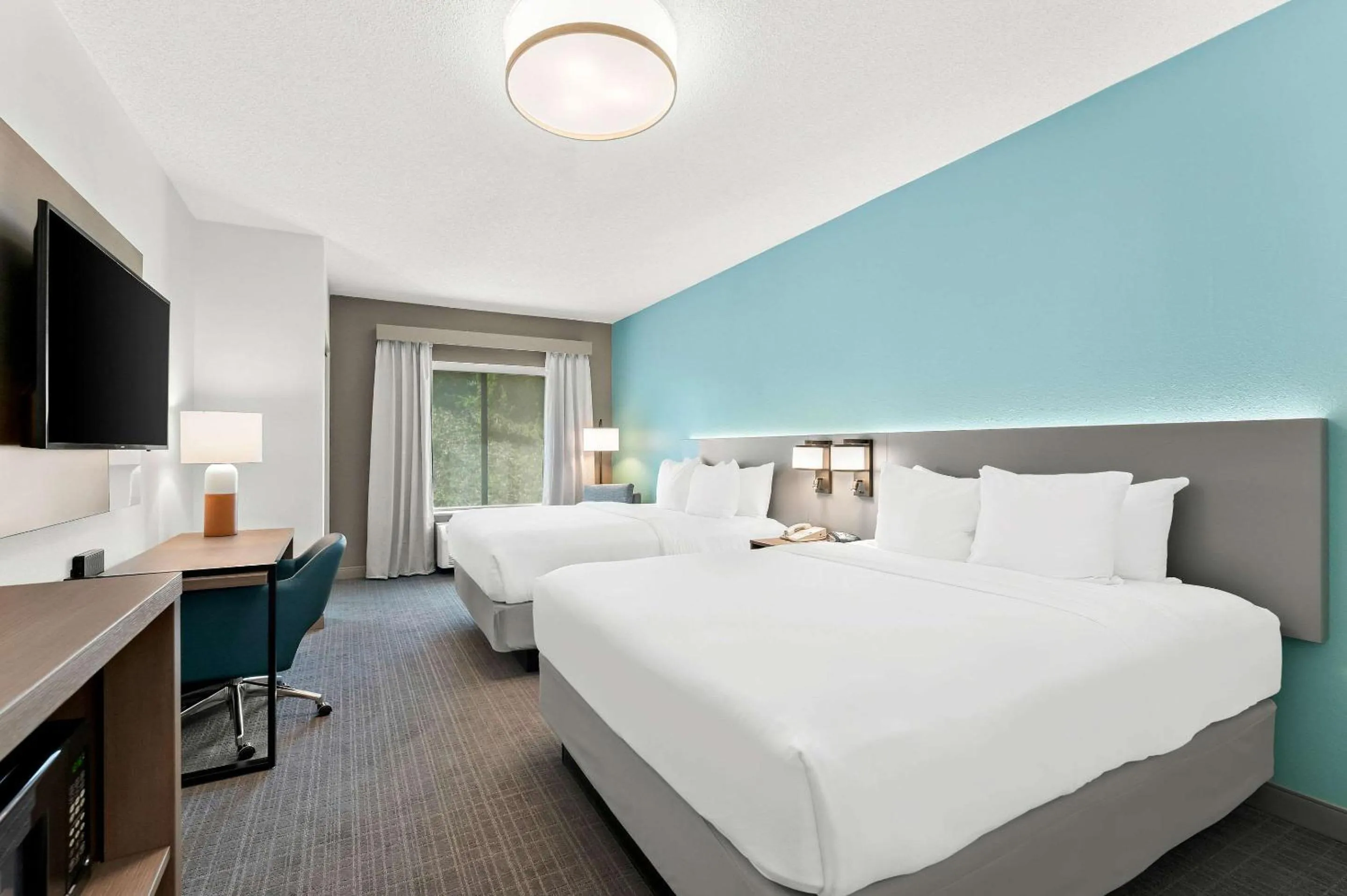 Bedroom, Bed in Comfort Inn & Suites Tunkhannock