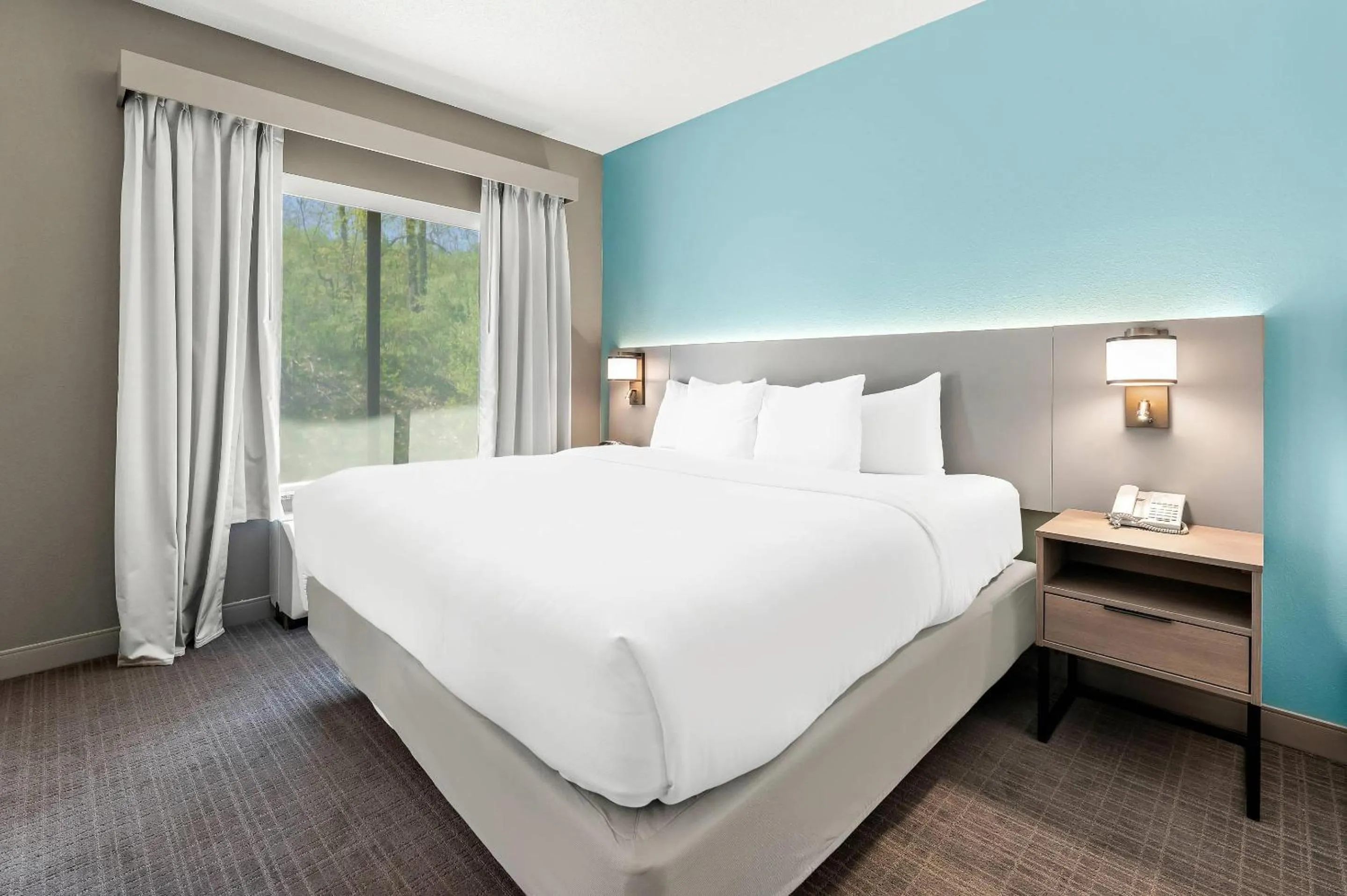 Bedroom, Bed in Comfort Inn & Suites Tunkhannock