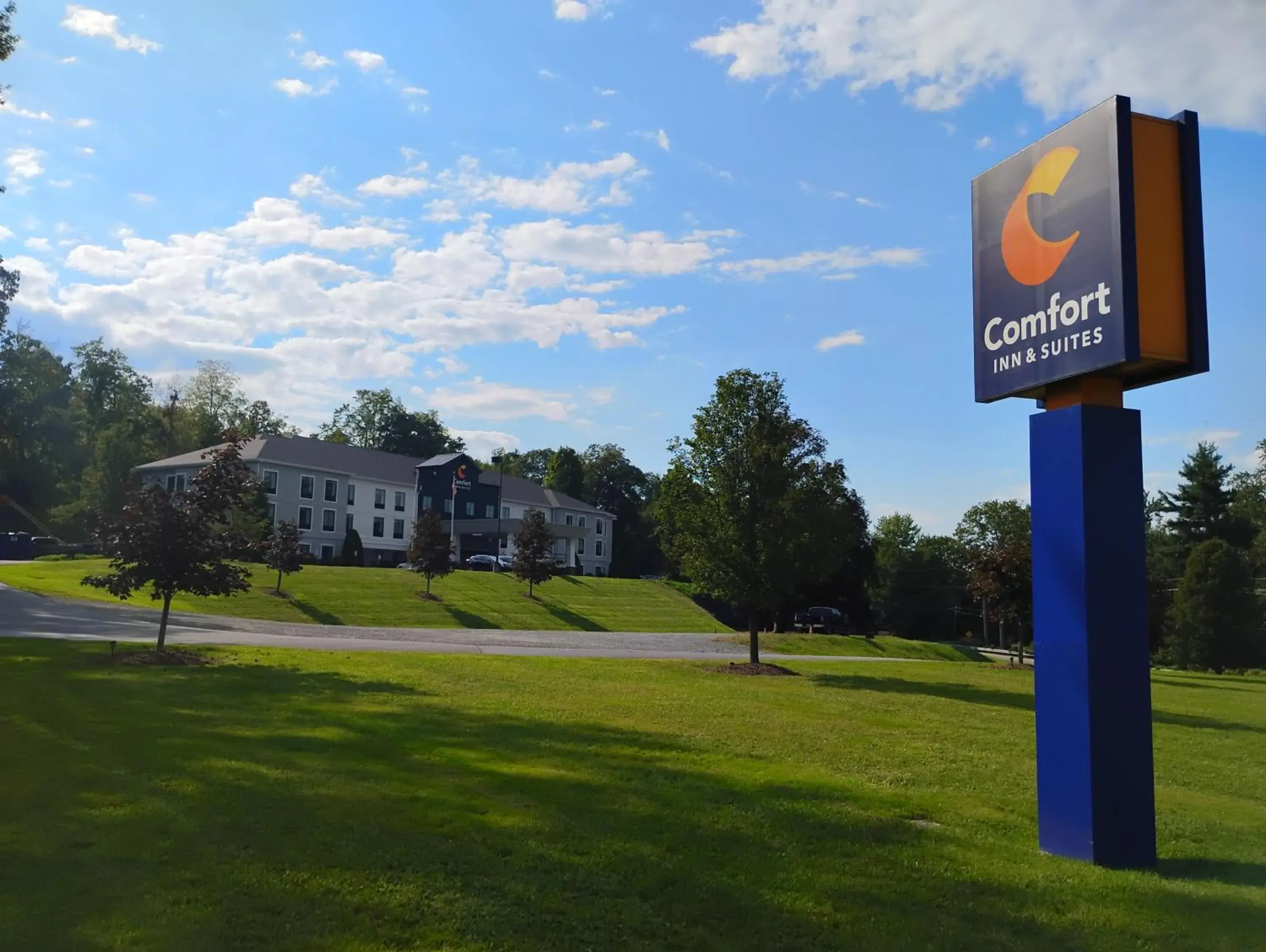 Property building in Comfort Inn & Suites Tunkhannock Property building in Comfort Inn & Suites Tunkhannock
