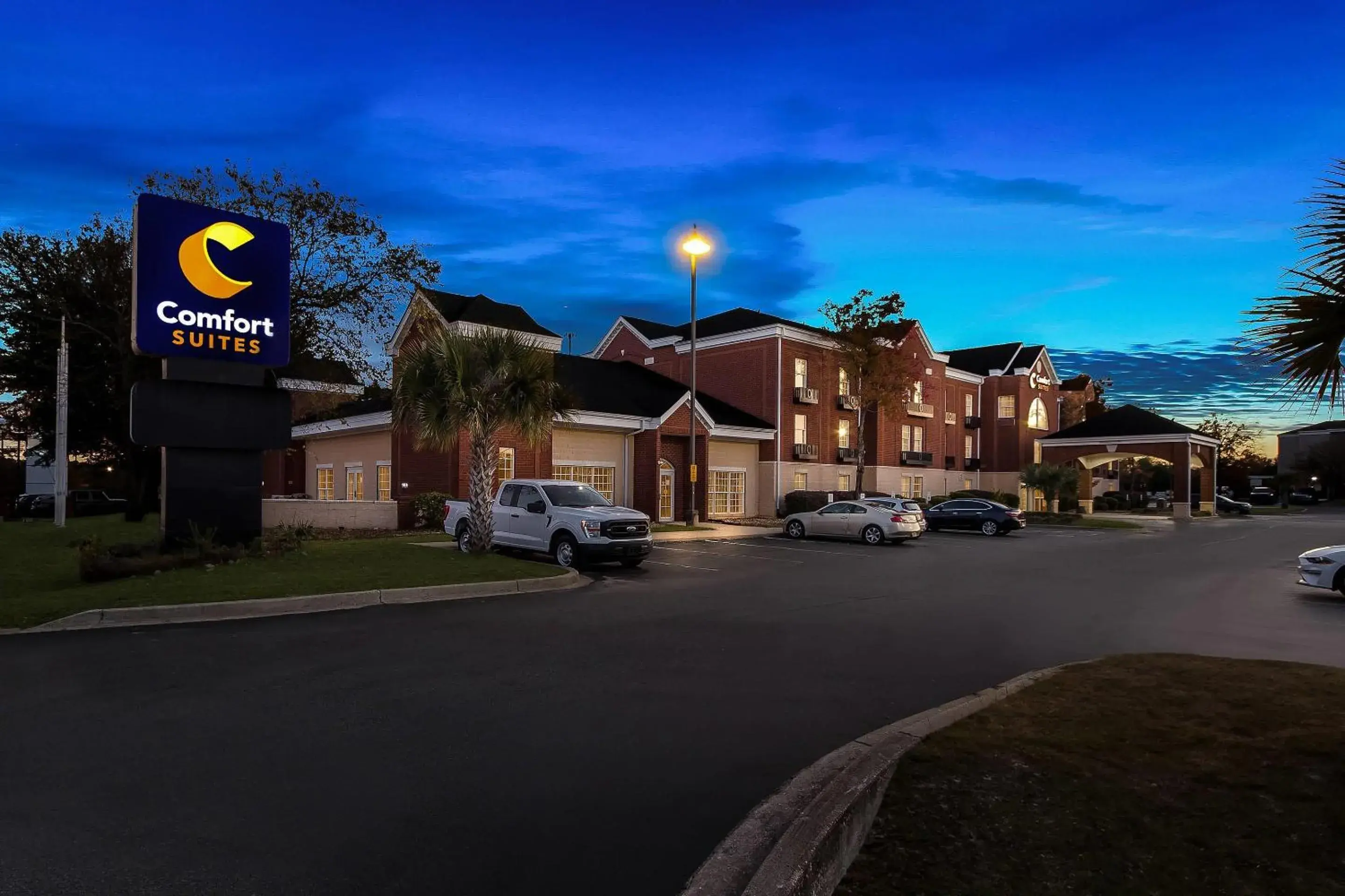 Property building in Comfort Suites Sumter near Shaw AFB Property building in Comfort Suites Sumter near Shaw AFB