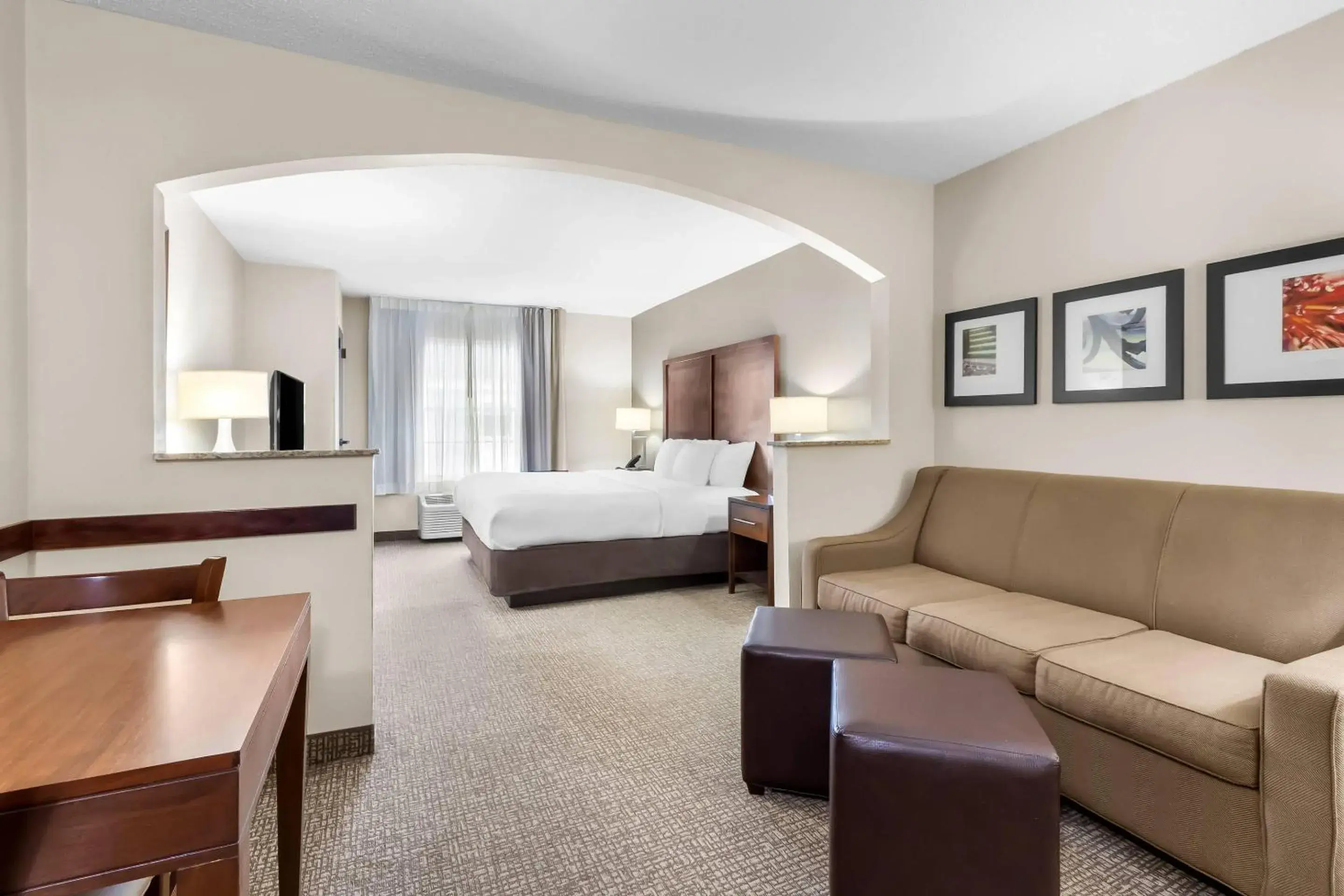 Bedroom, Bed in Comfort Suites Sumter near Shaw AFB Bedroom, Bed in Comfort Suites Sumter near Shaw AFB