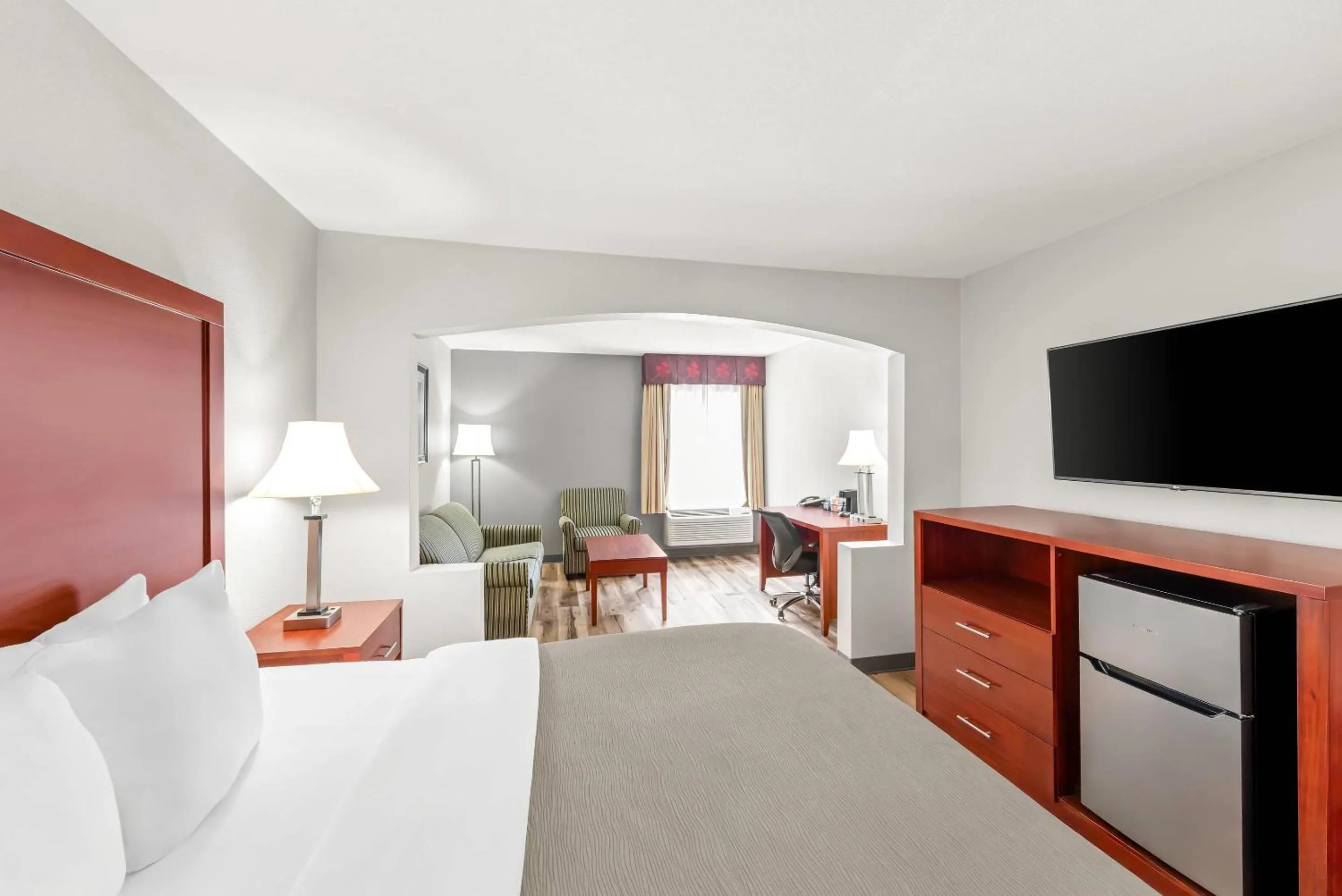 Bedroom, Bed in Quality Inn & Suites Richburg I-77