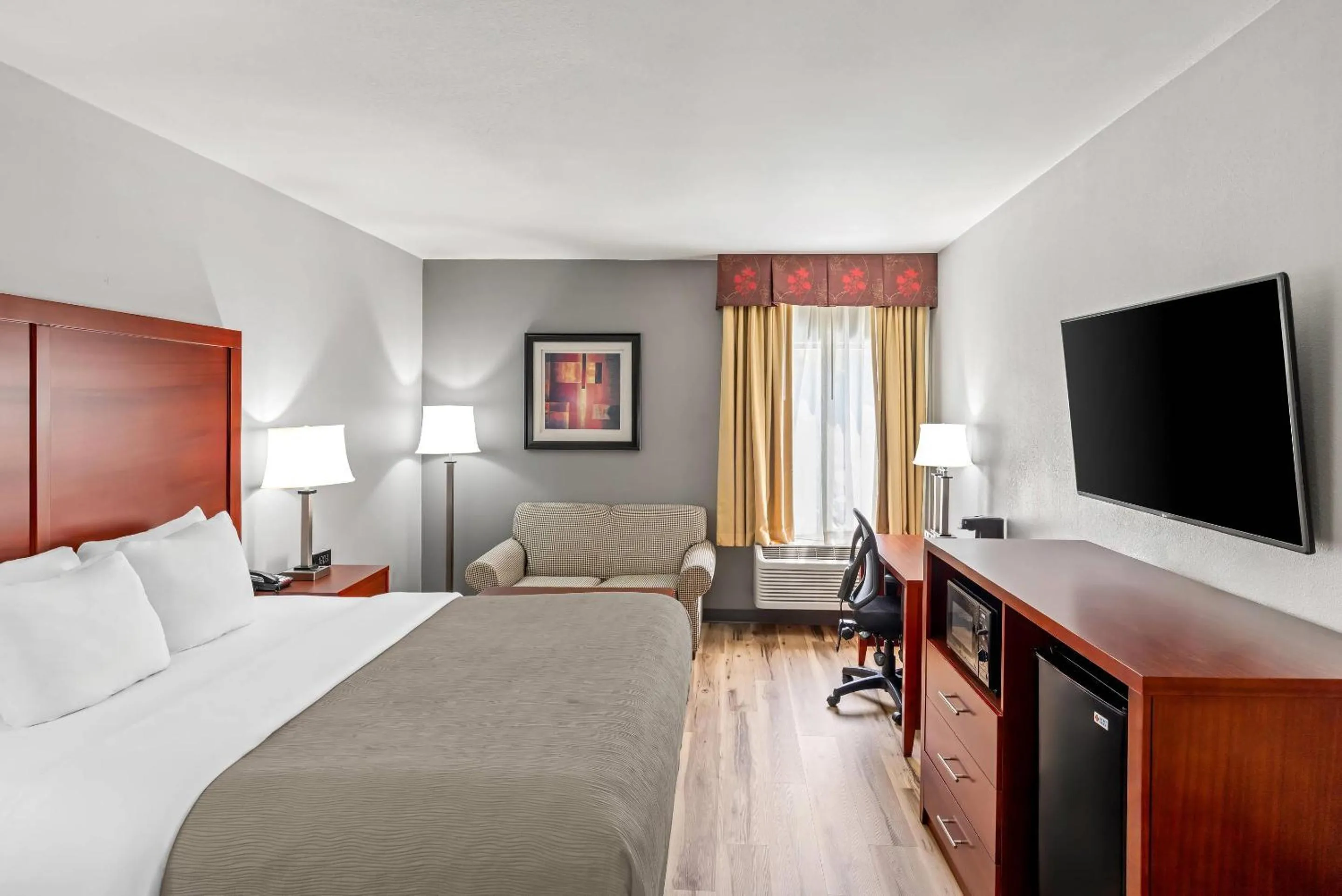 Bedroom, Bed in Quality Inn & Suites Richburg I-77