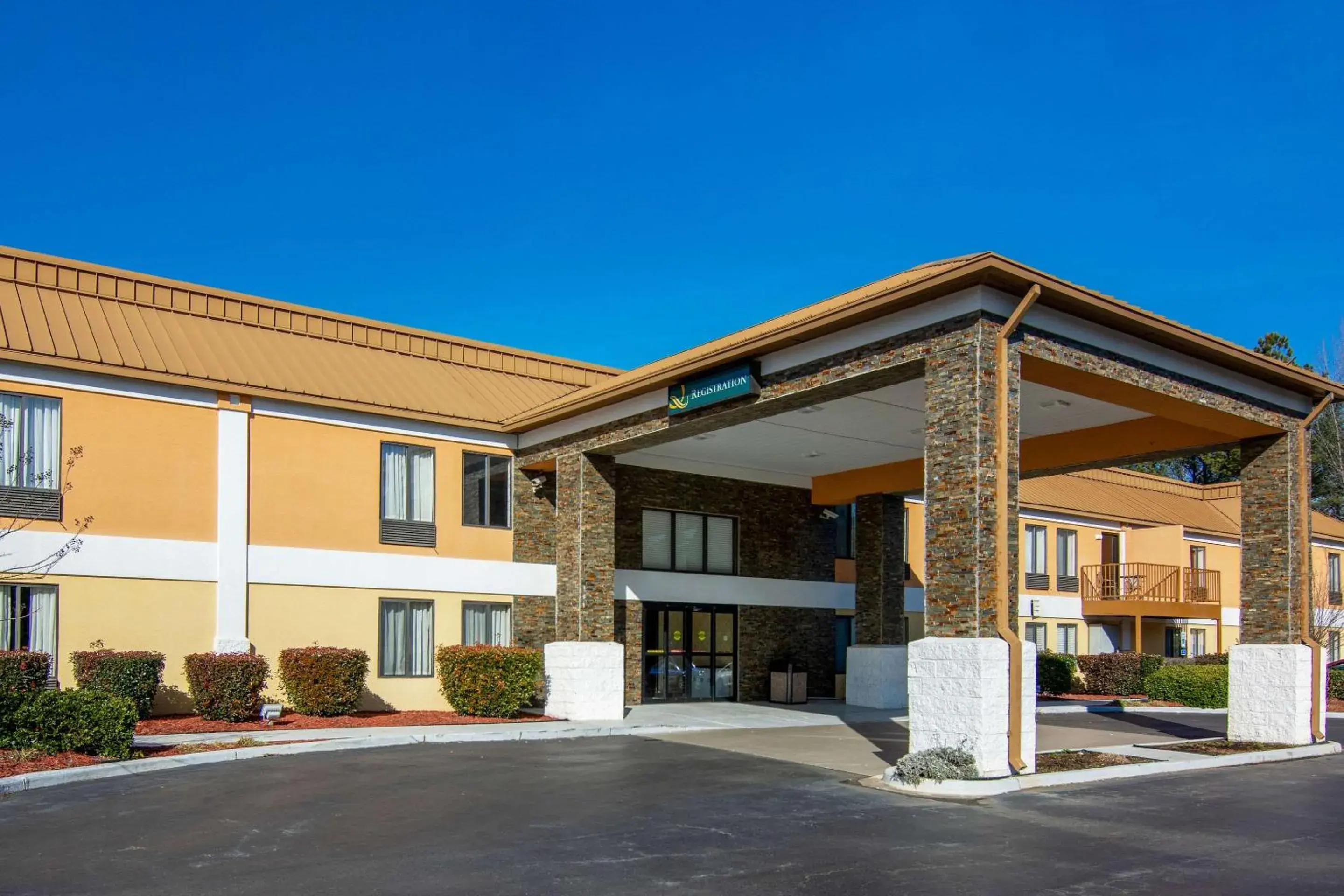 Property building in Quality Inn Richburg Property building in Quality Inn Richburg