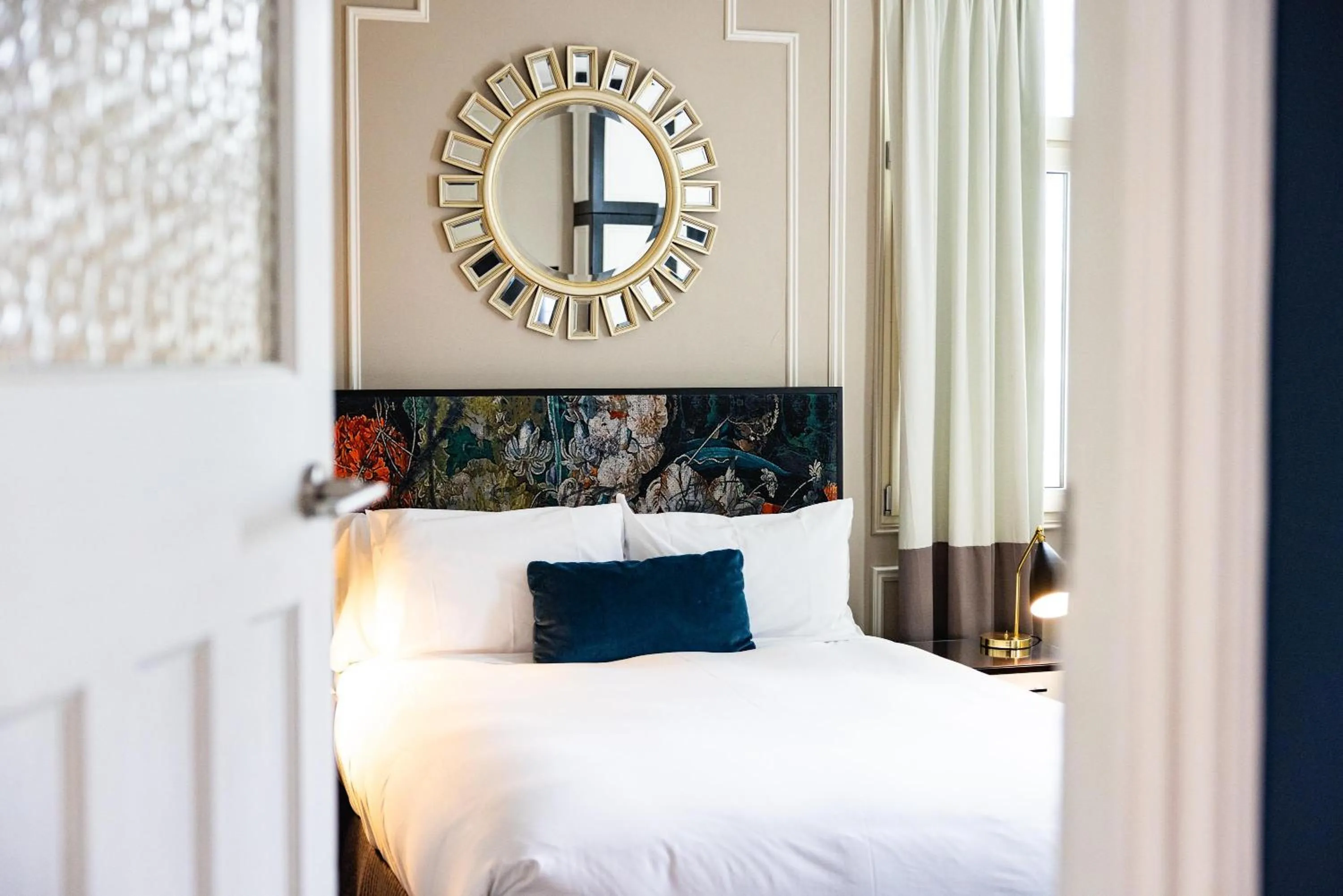 Bedroom, Bed in The Inchcolm by Ode Hotels