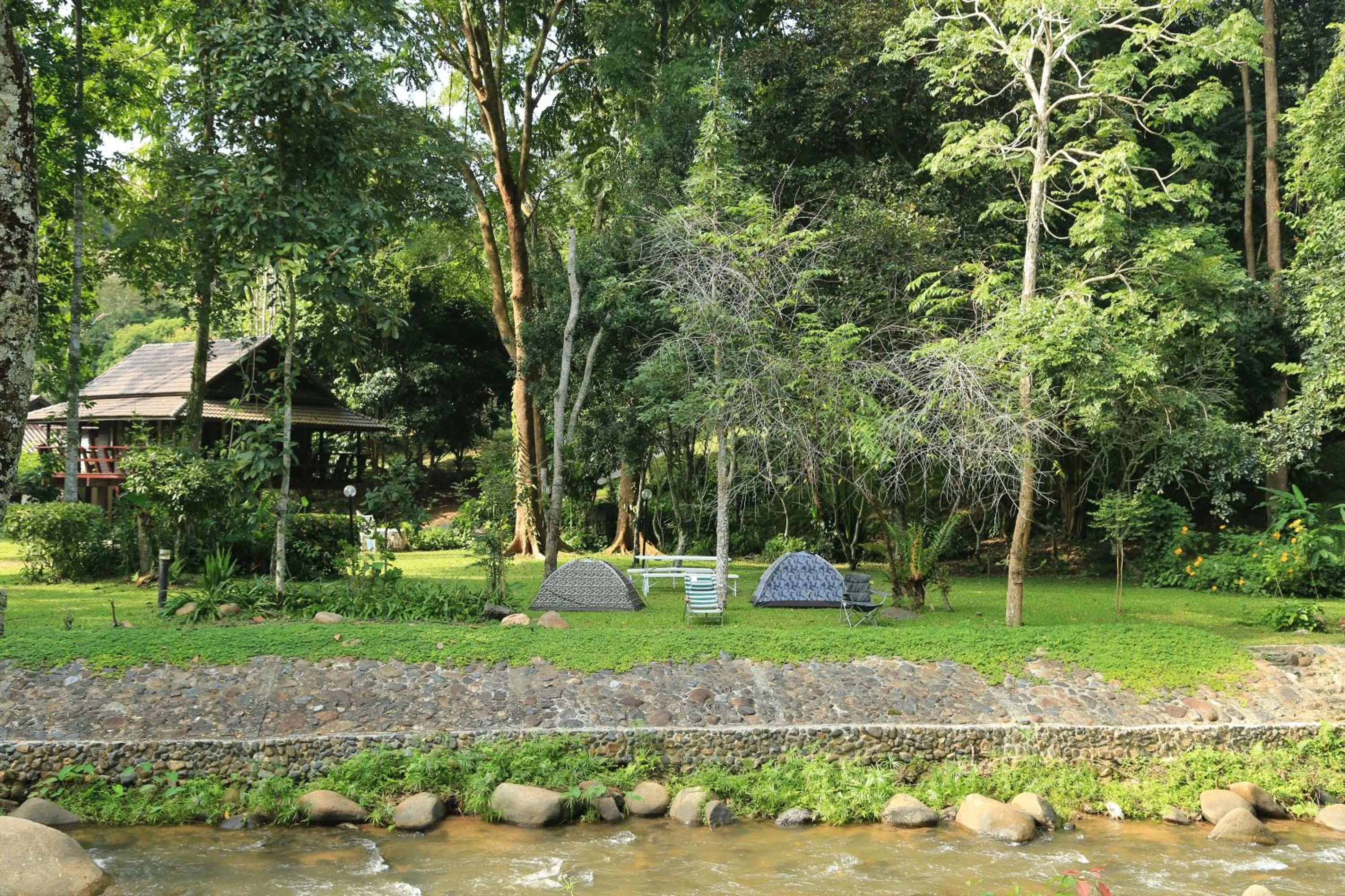 Garden view in Villa Darakorn Hill Country House