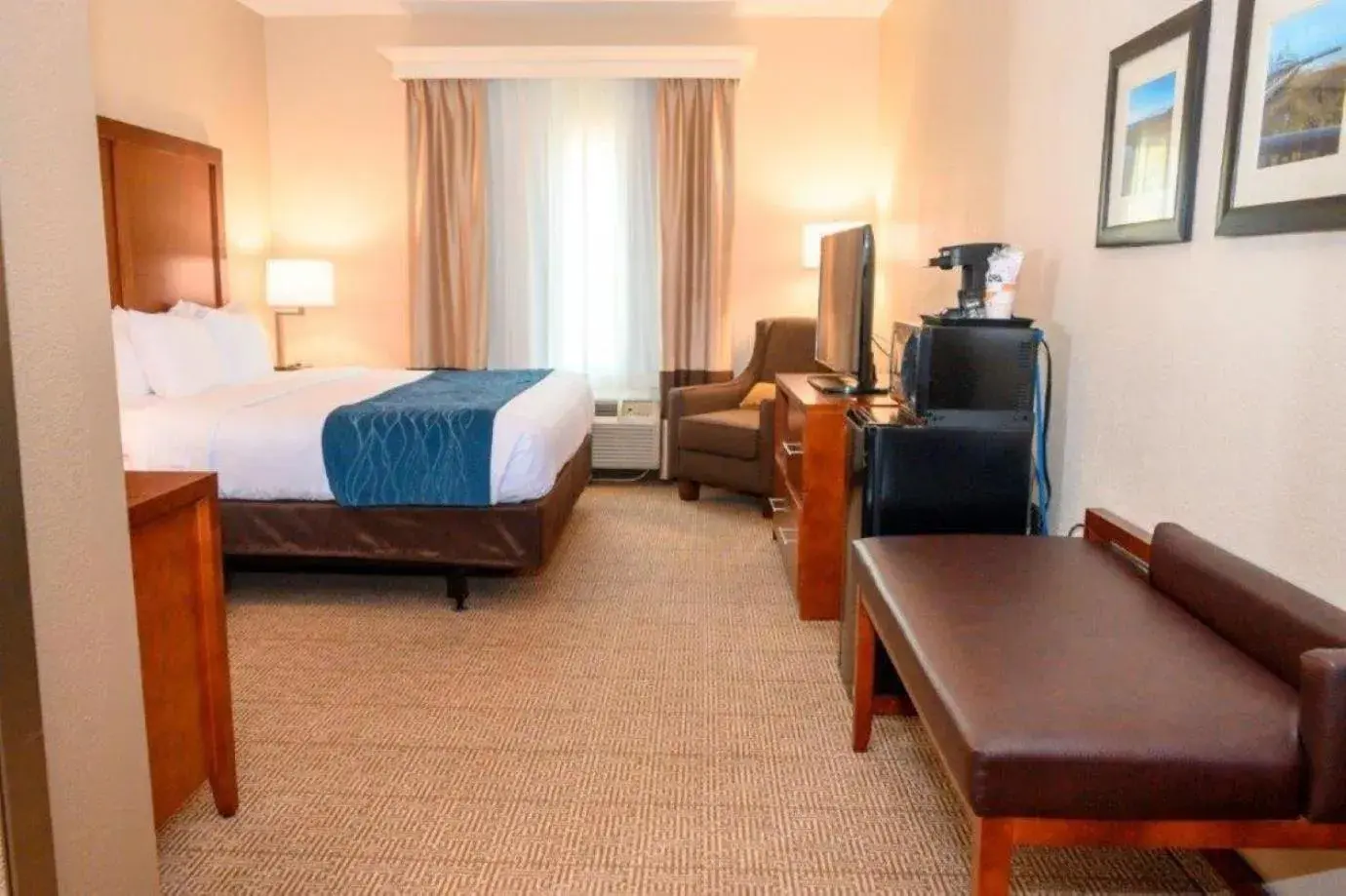 Photo of the whole room, Bed in Comfort Inn & Suites Patriots Point Photo of the whole room, Bed in Comfort Inn & Suites Patriots Point