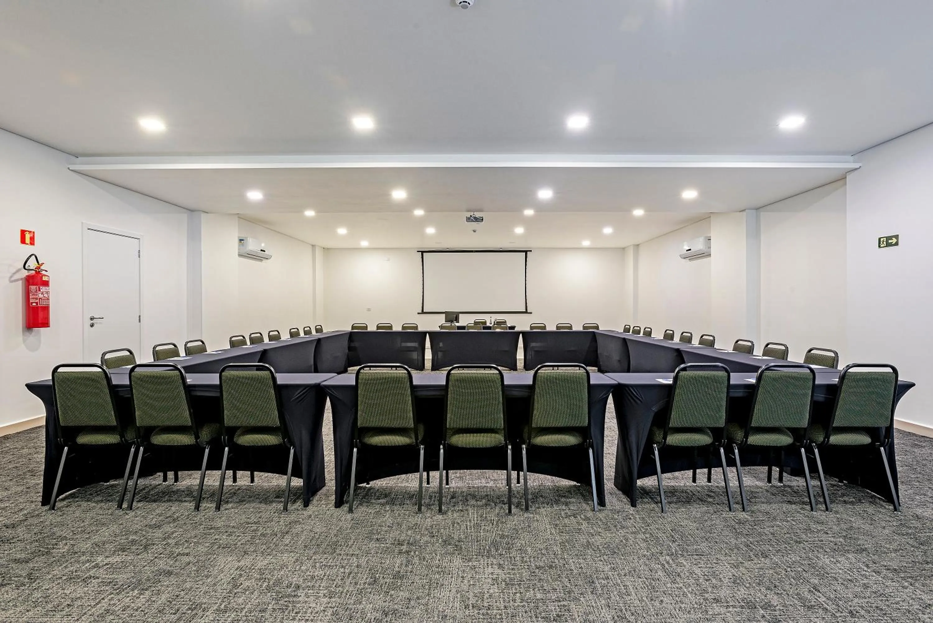 Business facilities in Slim Curitiba João Bettega