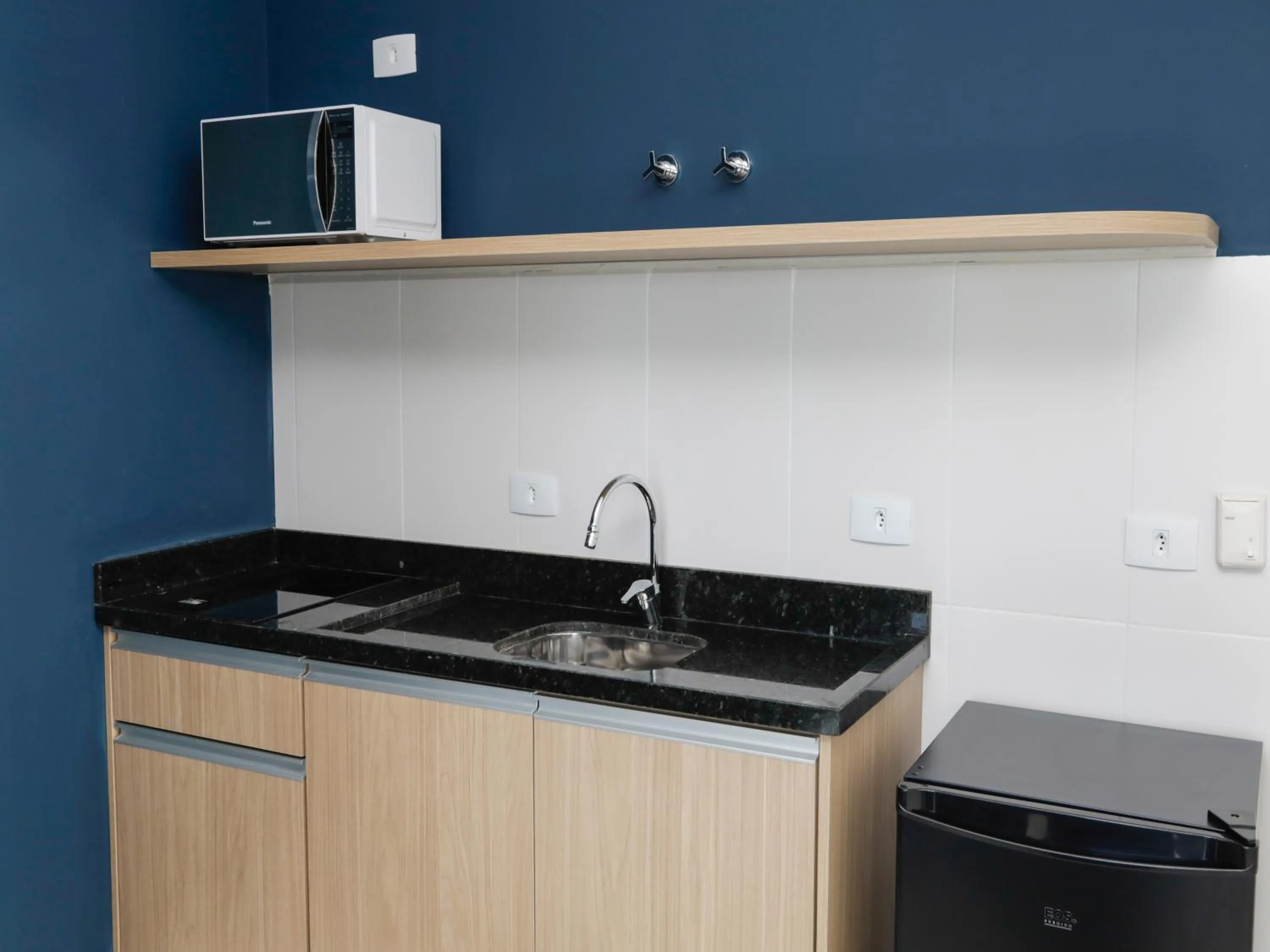 Kitchen or kitchenette in Slim Curitiba João Bettega