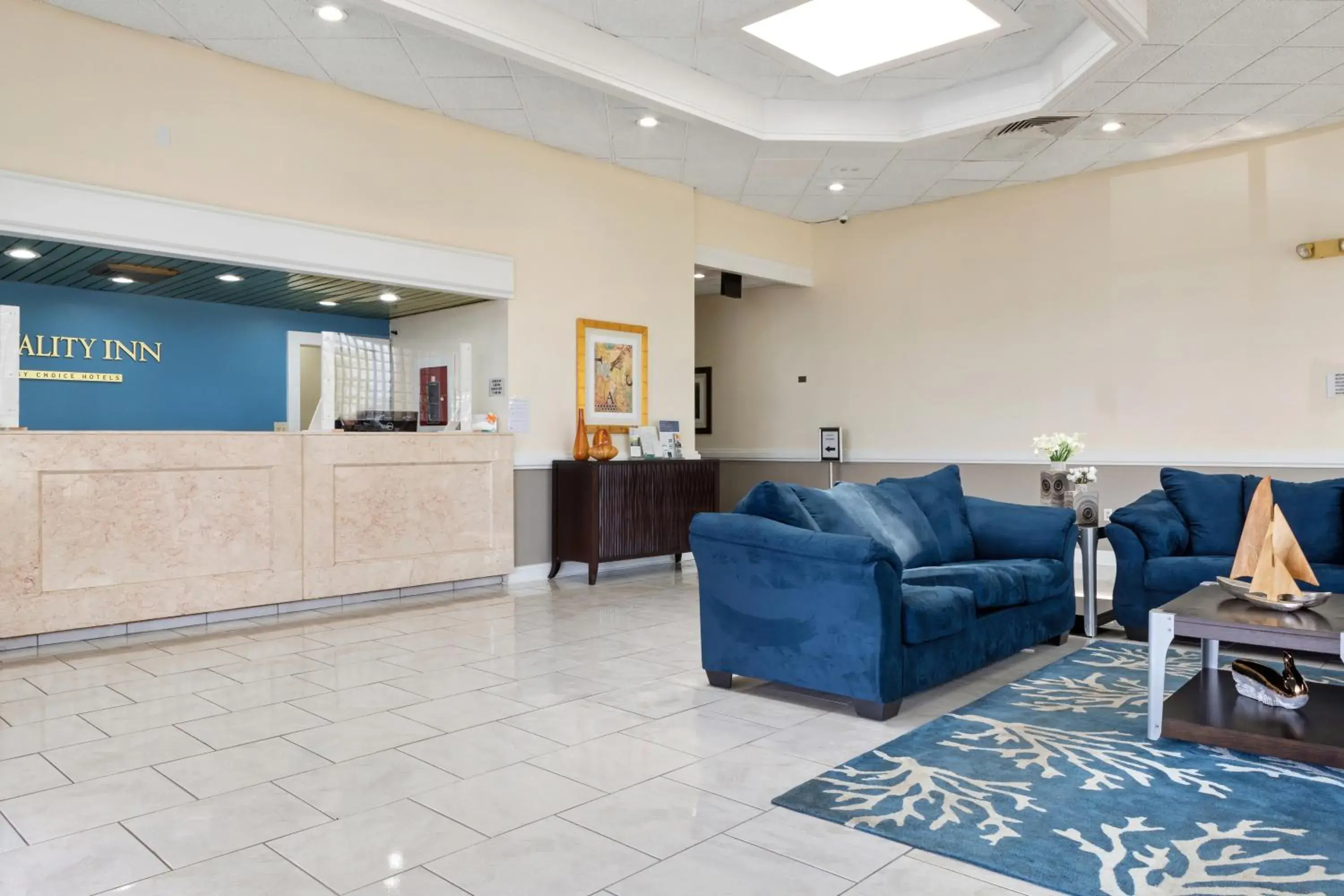 Lobby/Reception in Quality Inn Sumter