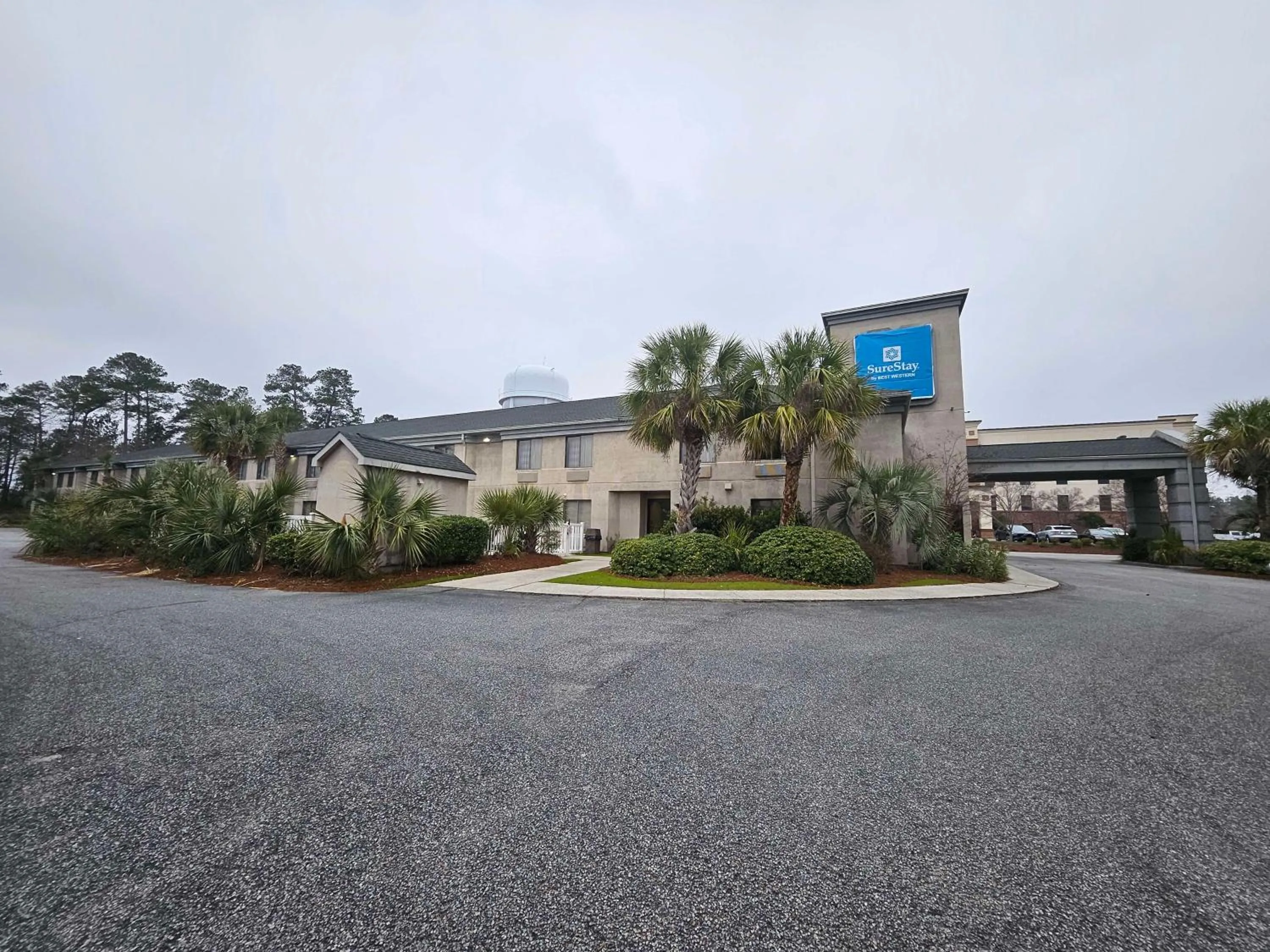 Property building in SureStay by Best Western Summerville Flowertown