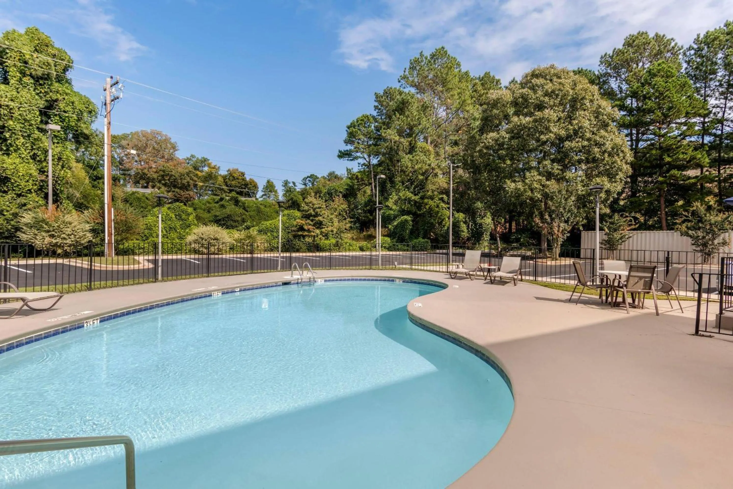 Swimming pool in Comfort Inn & Suites Clemson - University Area