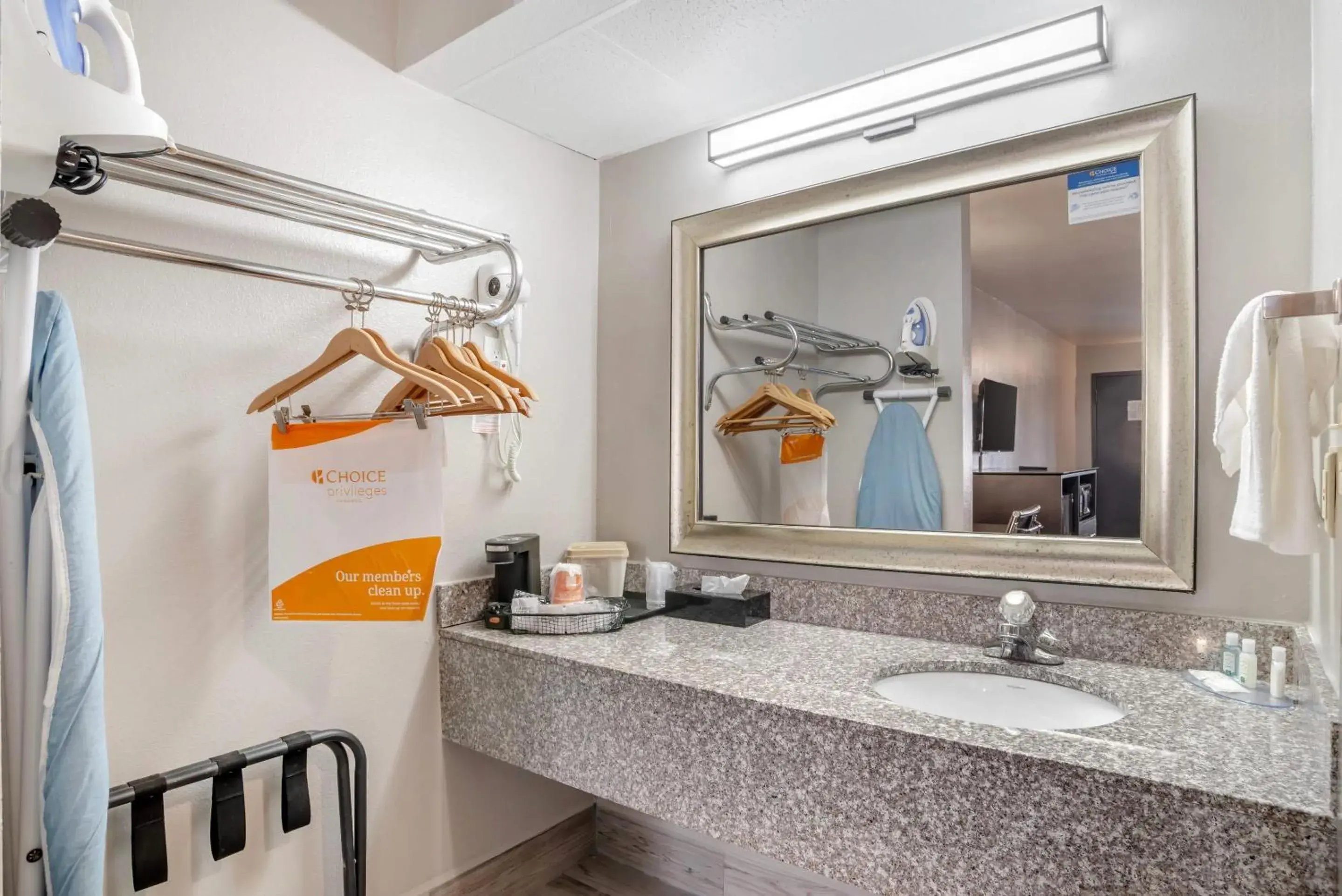 Bedroom in Quality Inn Simpsonville-Greenville Bedroom in Quality Inn Simpsonville-Greenville