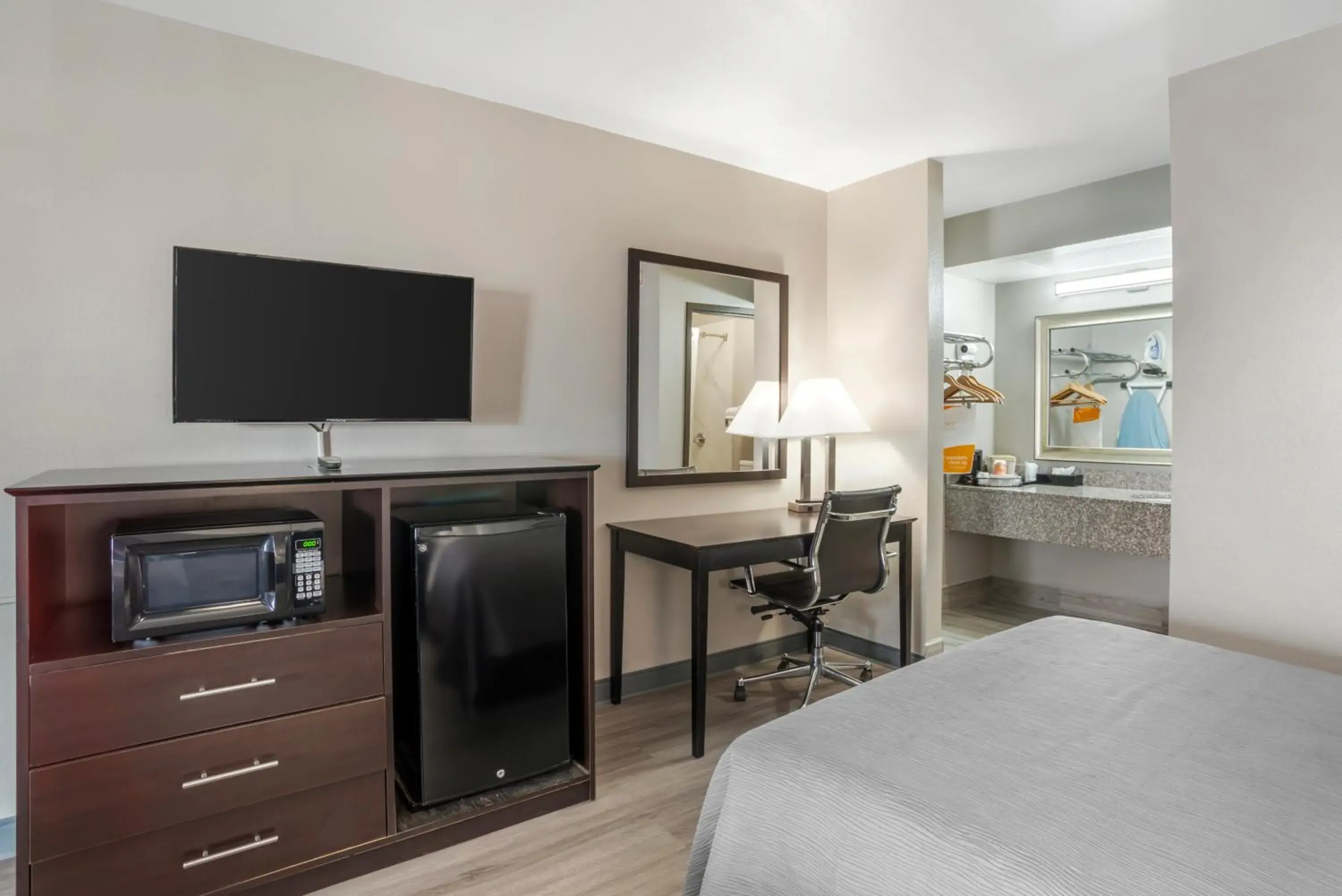 Bed in Quality Inn Simpsonville-Greenville Bed in Quality Inn Simpsonville-Greenville