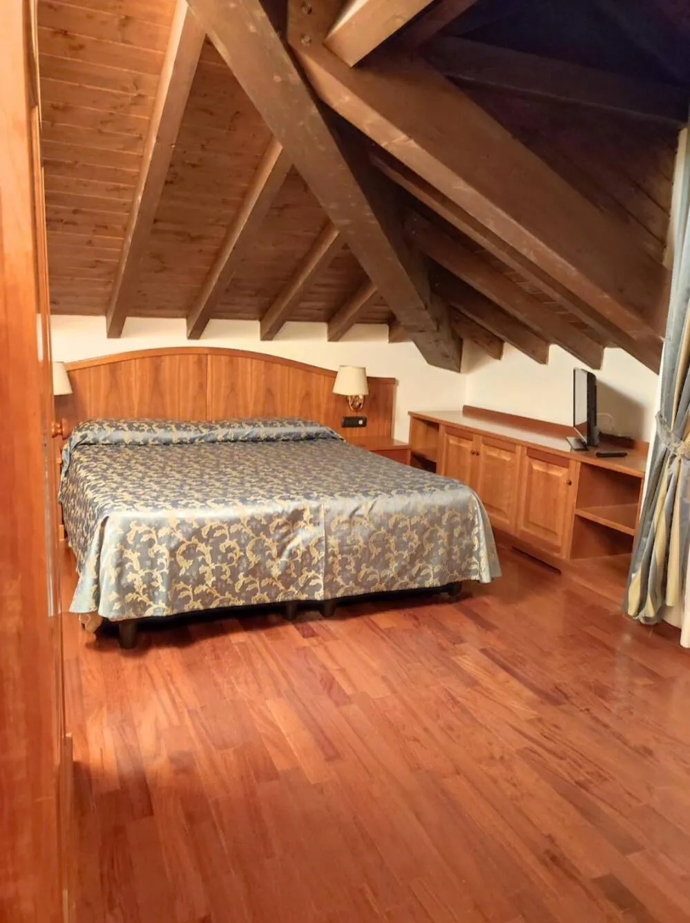 Bed in Hotel Due Mari