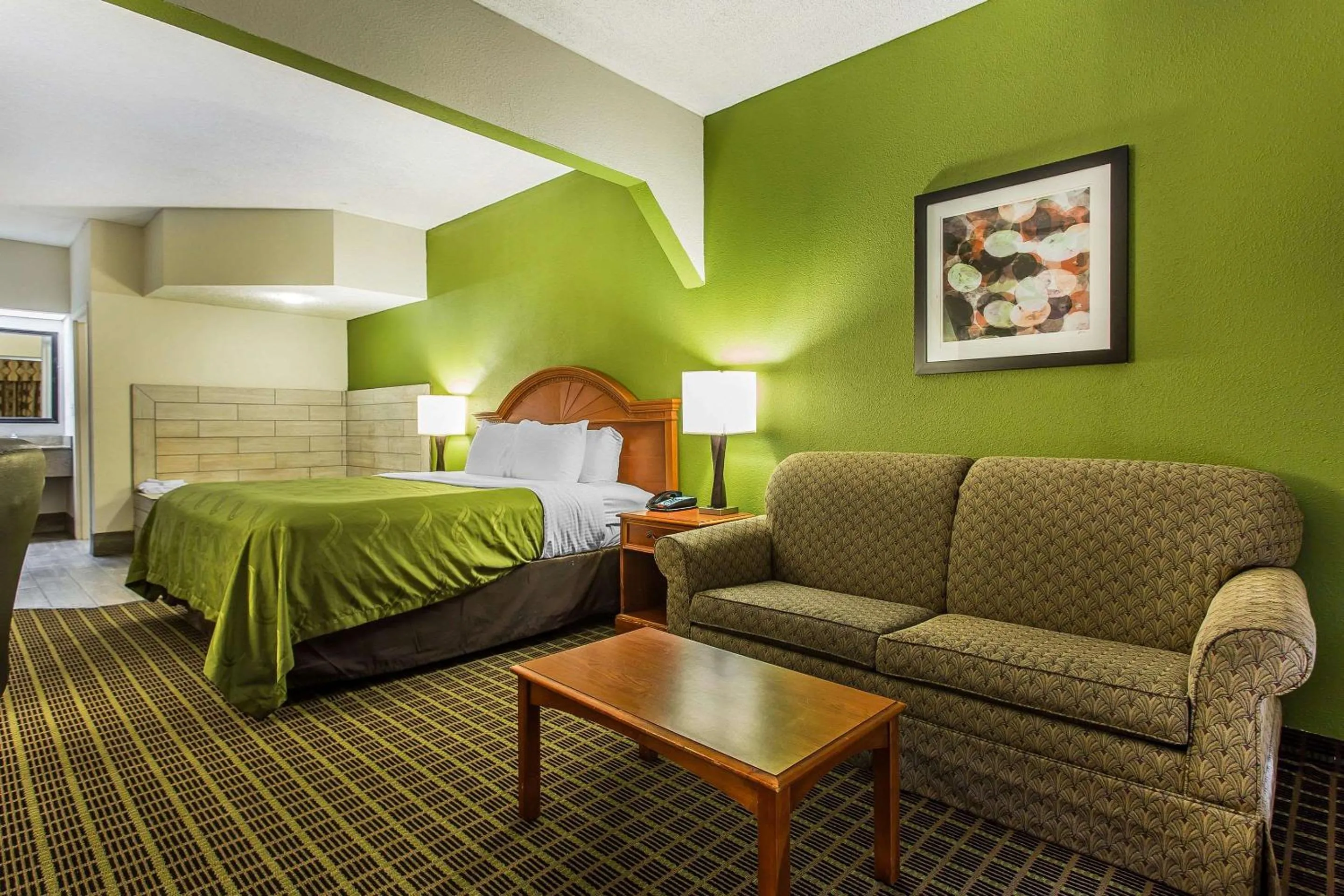 Photo of the whole room, Bed in Quality Inn & Suites Orangeburg