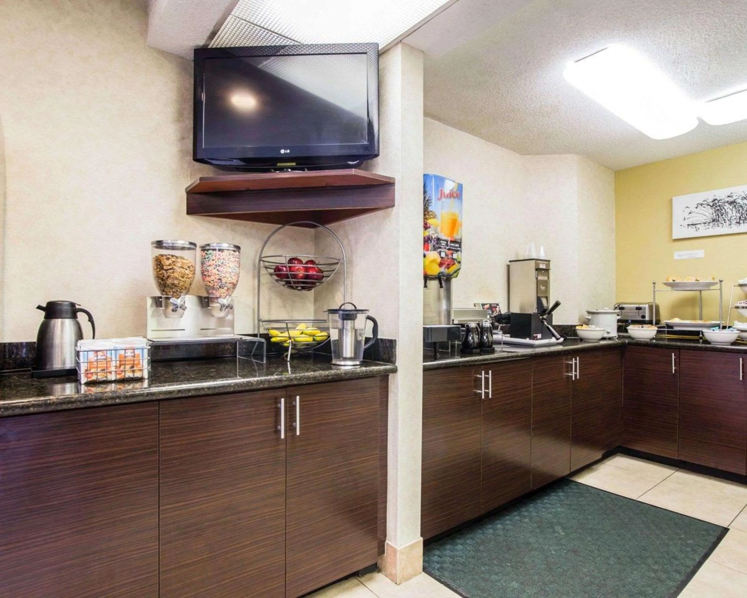 Breakfast in Sleep Inn Florence North