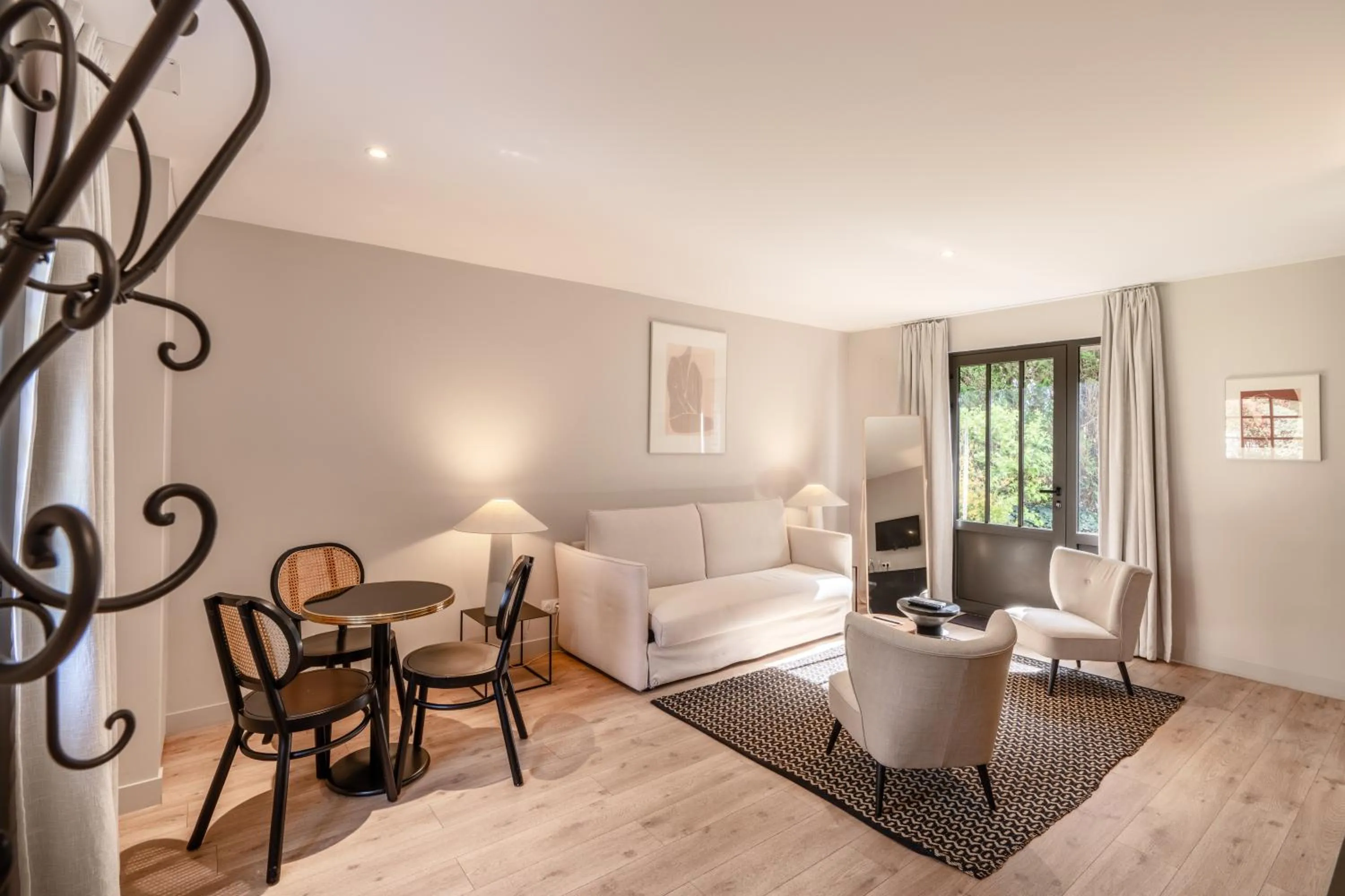 Seating area in Les Manoirs des Portes de Deauville - Small Luxury Hotel Of The World