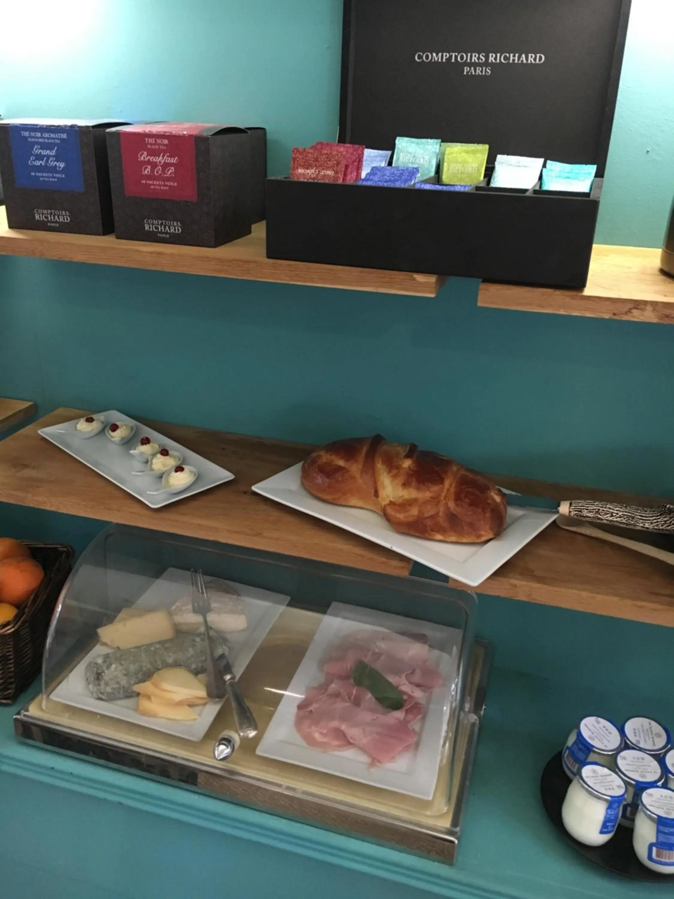 Breakfast in Lecoq Gadby