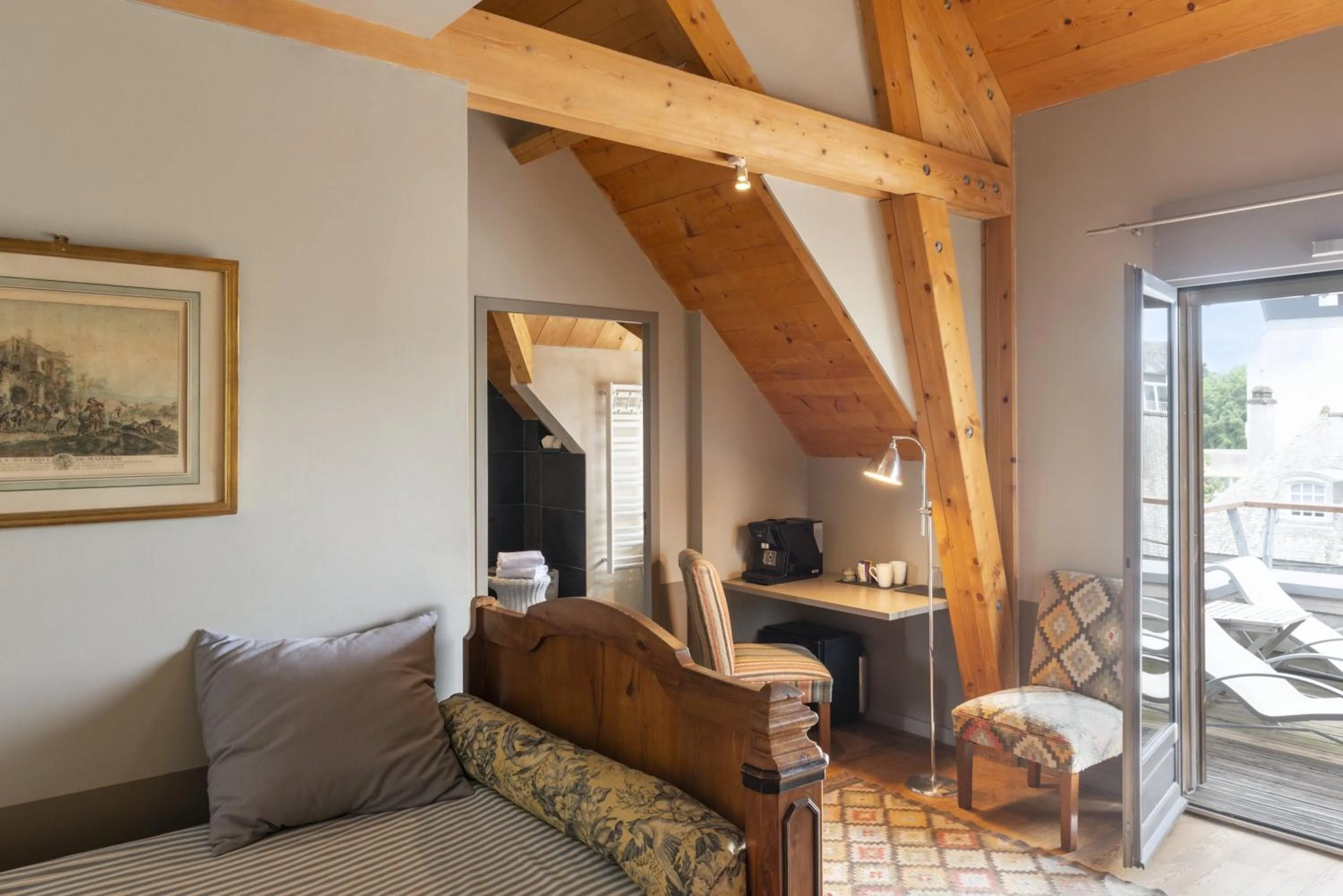 Seating Area in Lecoq Gadby