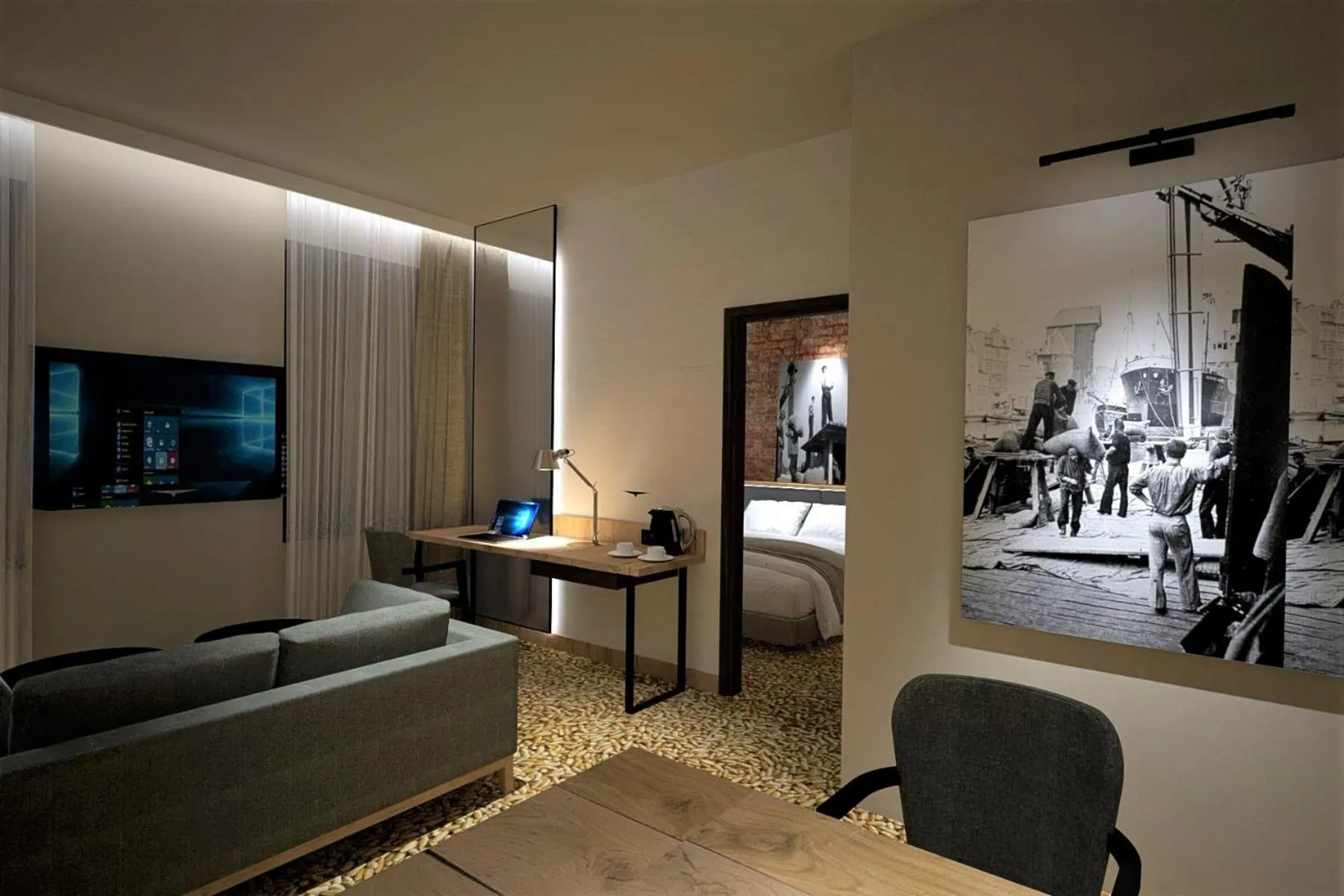 Communal lounge/ TV room in Qubus Hotel Gdańsk