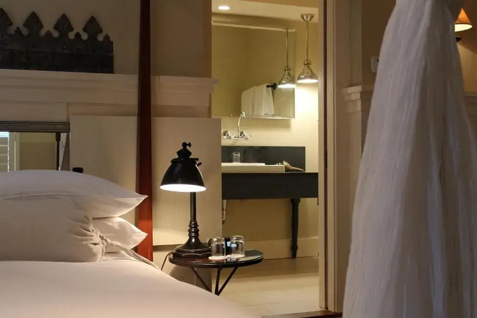 Farmhouse King in Farmhouse Inn Farmhouse King in Farmhouse Inn