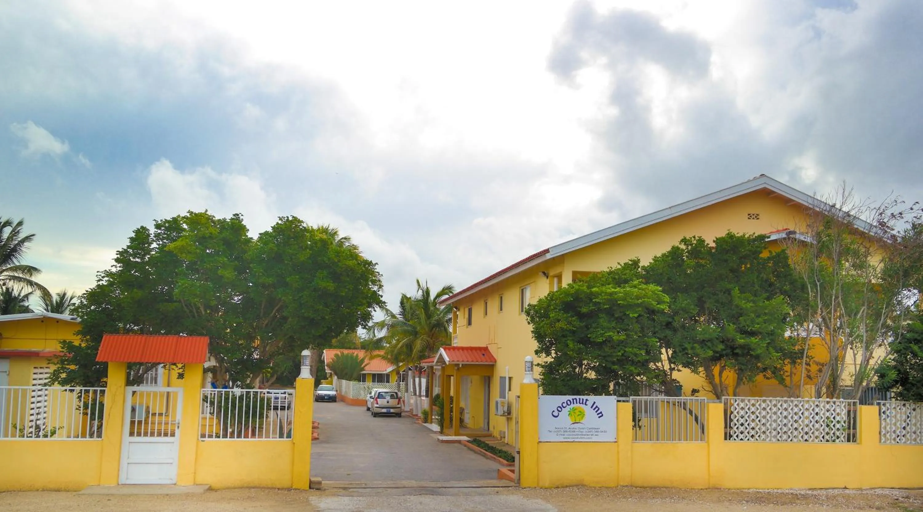 Facade/entrance in Coconut Inn